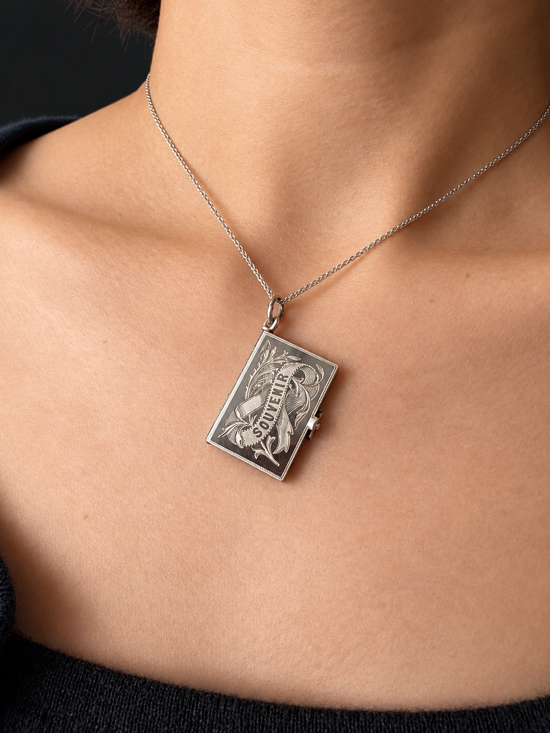 Antique Niello Silver “Souvenir” memory book locket pendant
