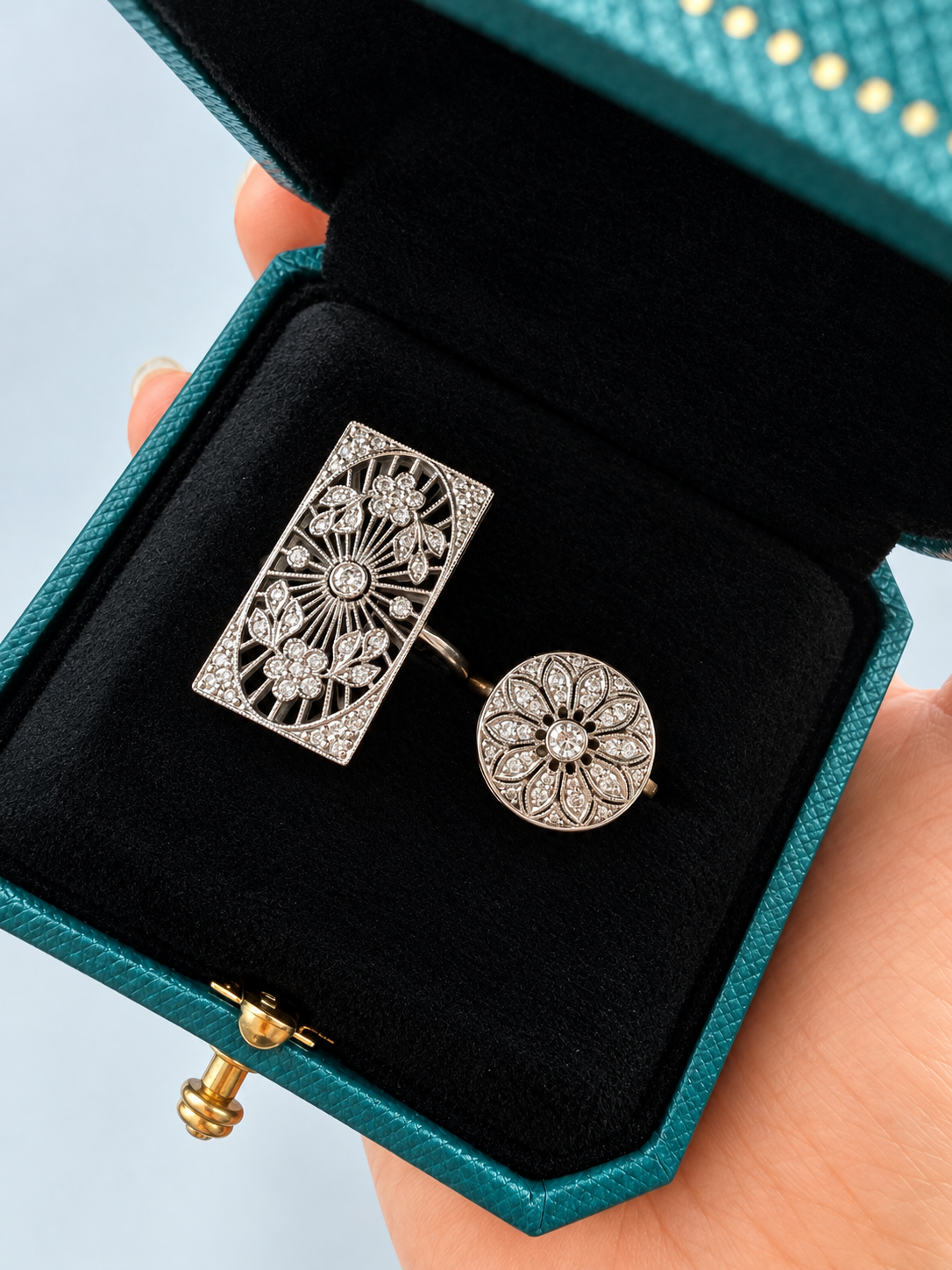 Edwardian 18K gold platinum daisy flower diamond ring