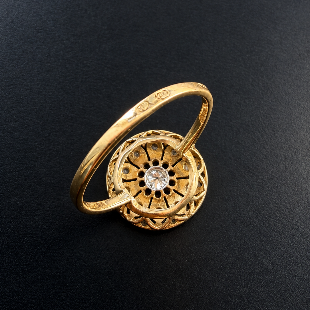 Edwardian 18K gold platinum daisy flower diamond ring