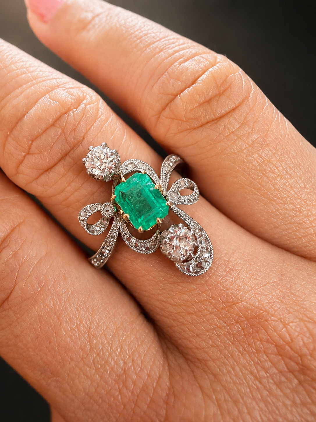 Antique French 18K Gold Emerald Diamond ribbon ring