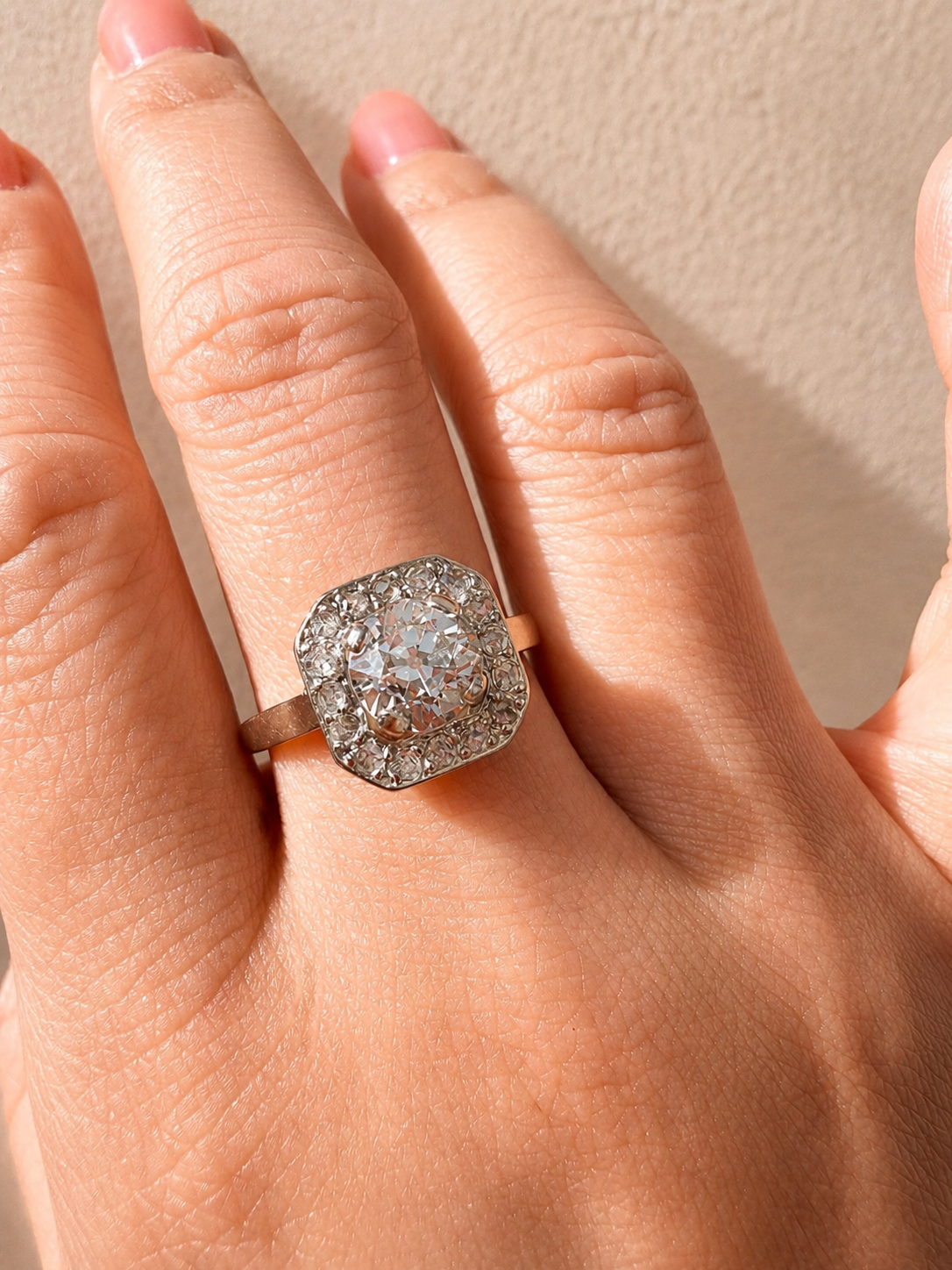French Art Deco 18K gold 1.2ct old mine cut diamond Ring