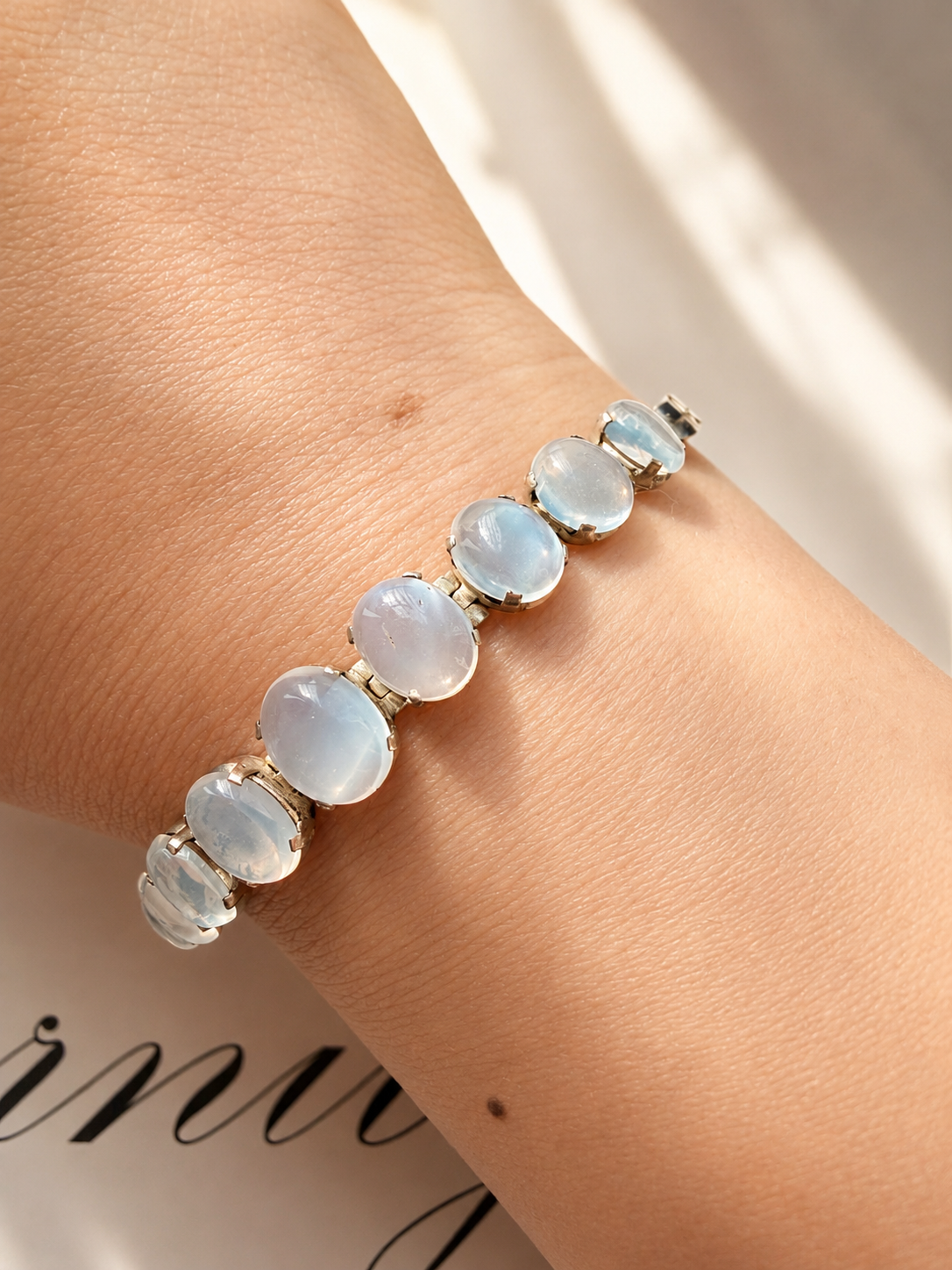 Vintage Silver Moonstone cabochon Bracelet