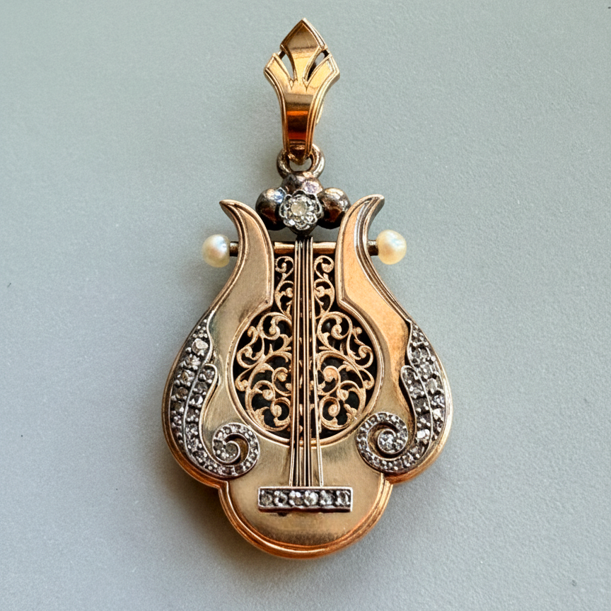 Victorian 18K Gold diamond lyr Vinaigrette Locket pendant