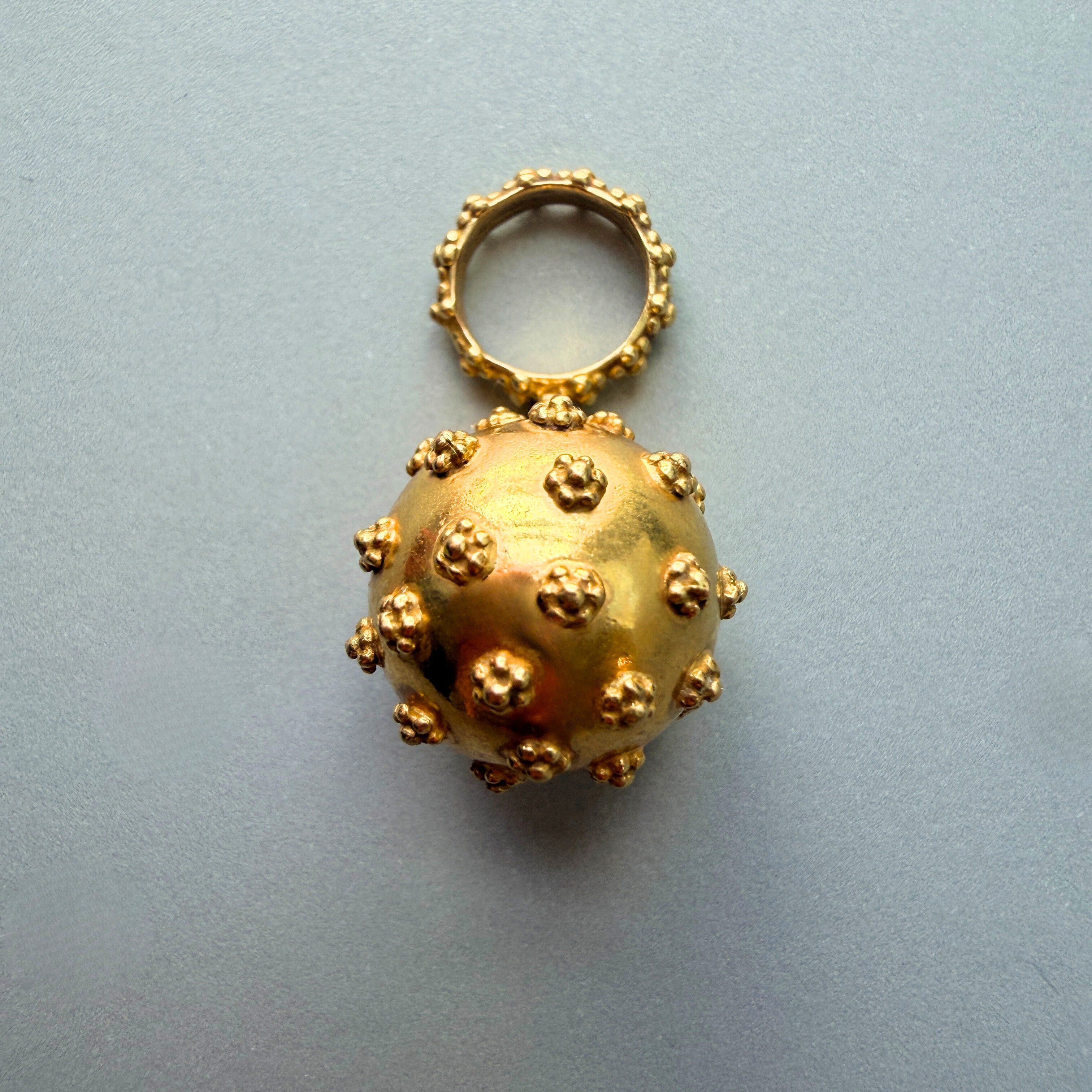Antique Georgian 18K Yellow Gold Orb Pendant with granulations