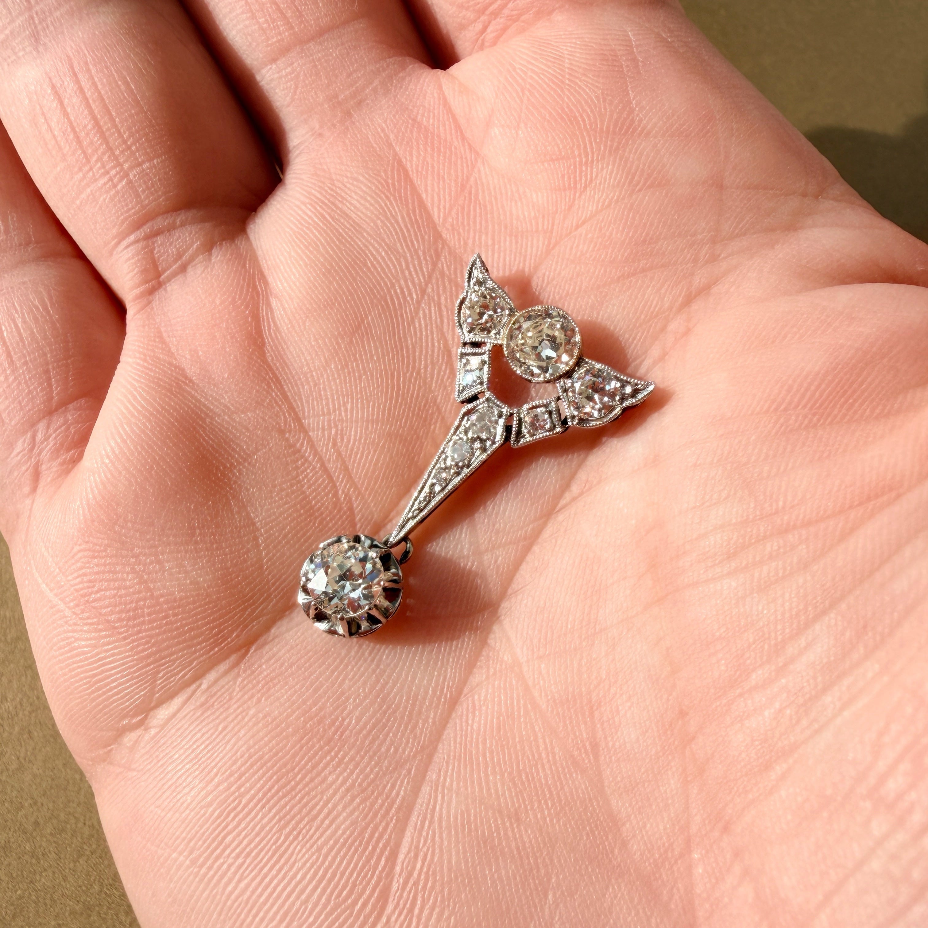 Art Deco 18K white gold platinum diamond pendant