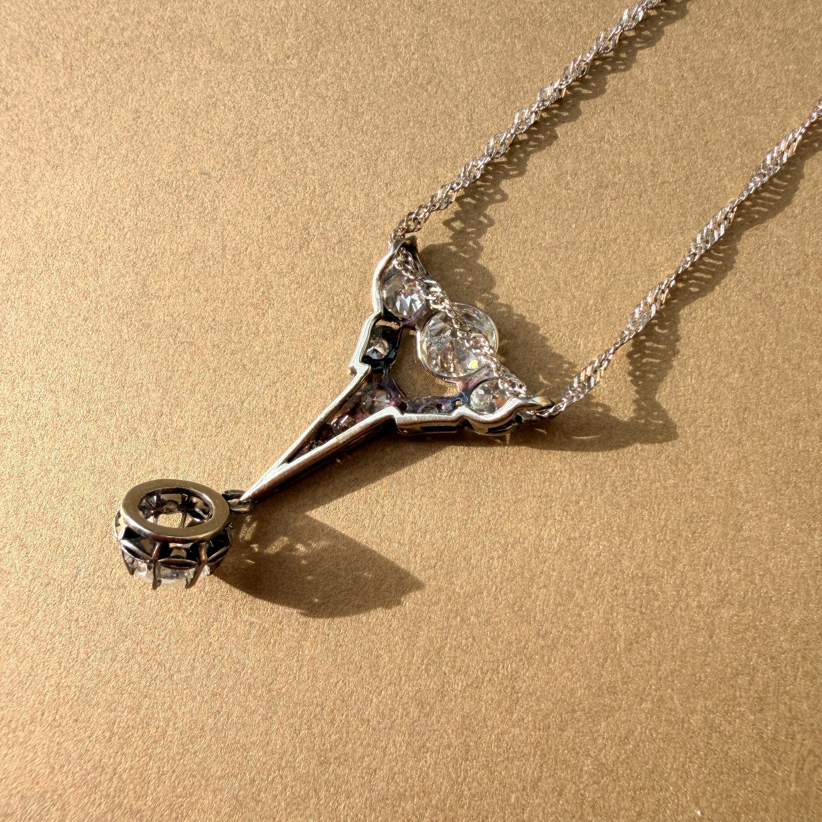 Art Deco 18K white gold platinum diamond pendant
