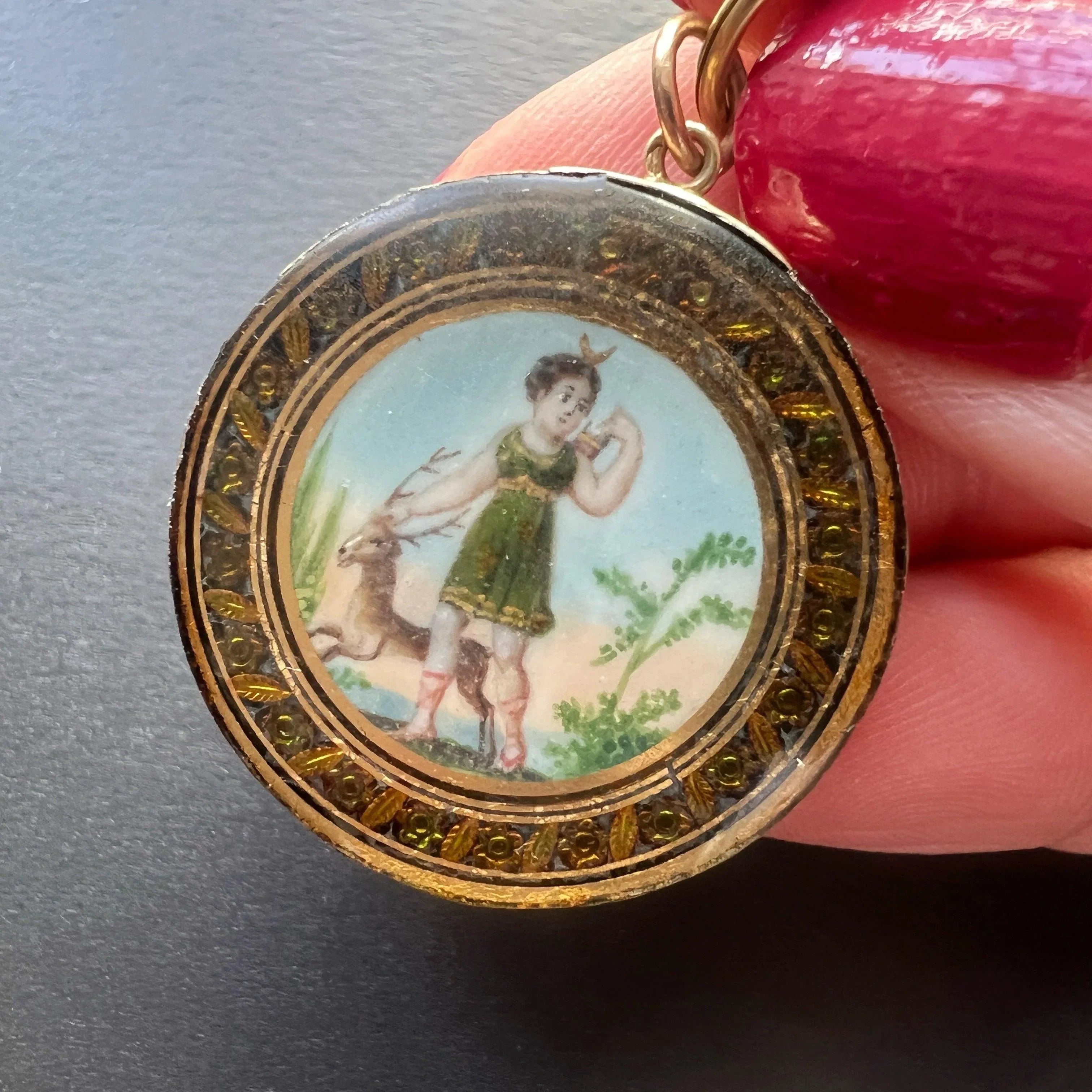 Antique 18K Gold Diana Hunter and the deer pendant - Curiously timeless