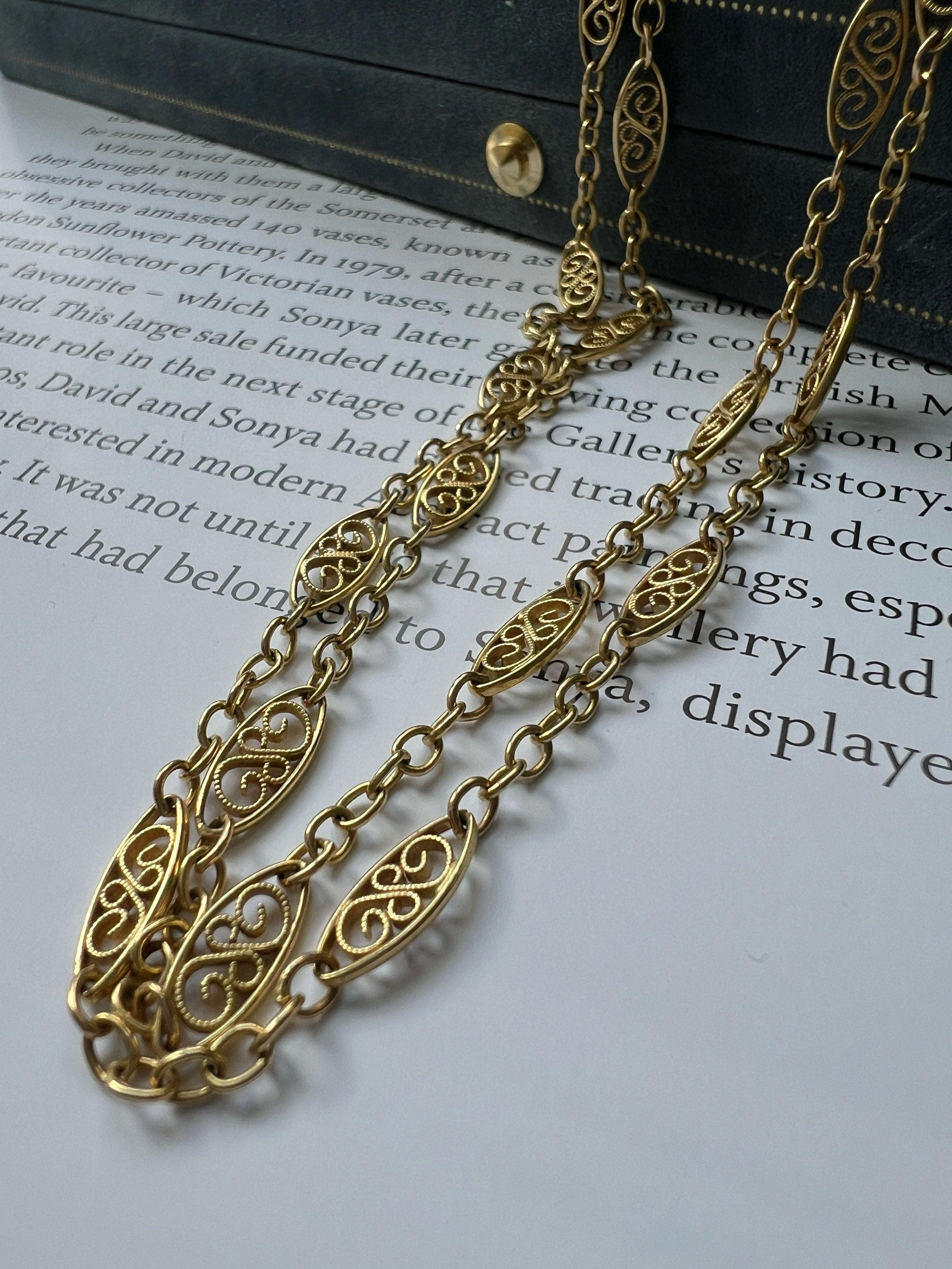 French antique 18ct filigree gold chain necklace