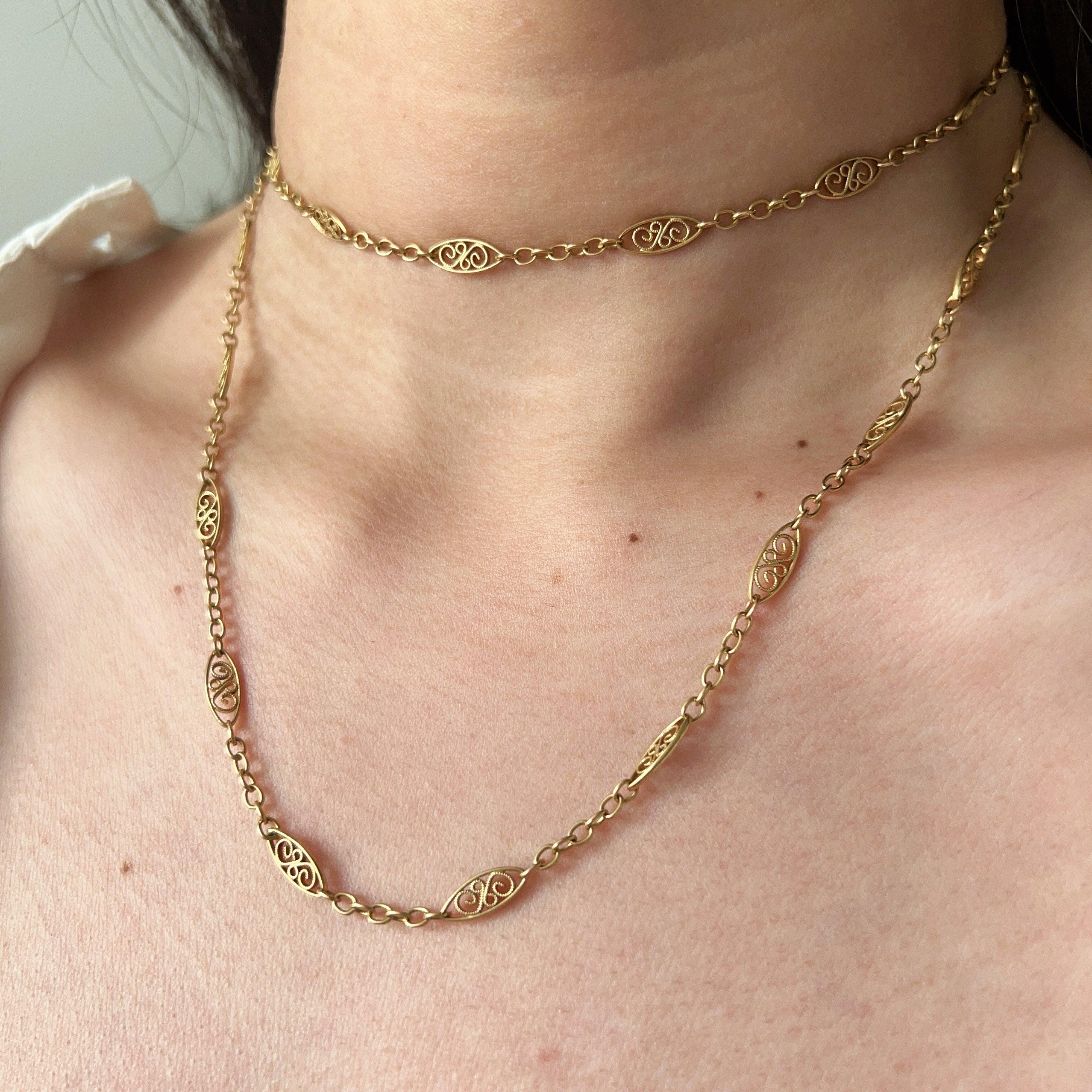 French antique 18ct filigree gold chain necklace