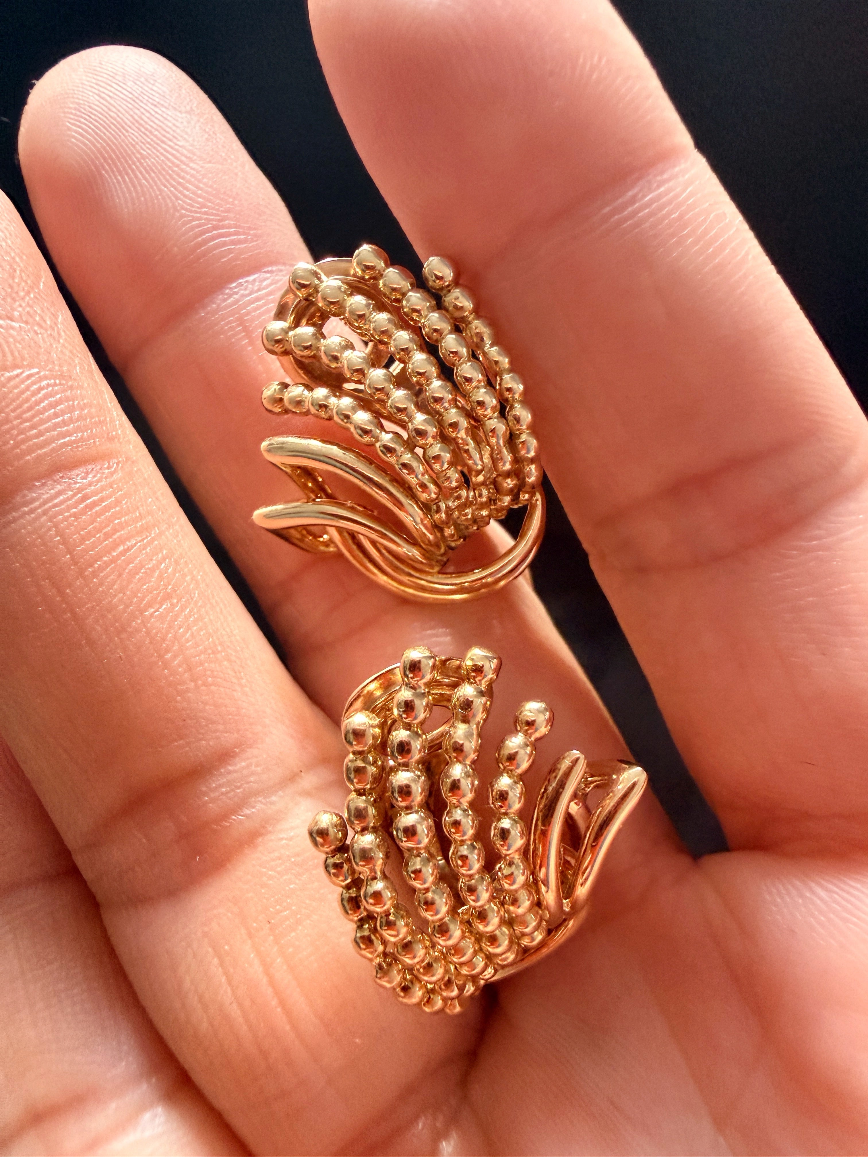 Boucheron vintage 18K yellow gold earrings
