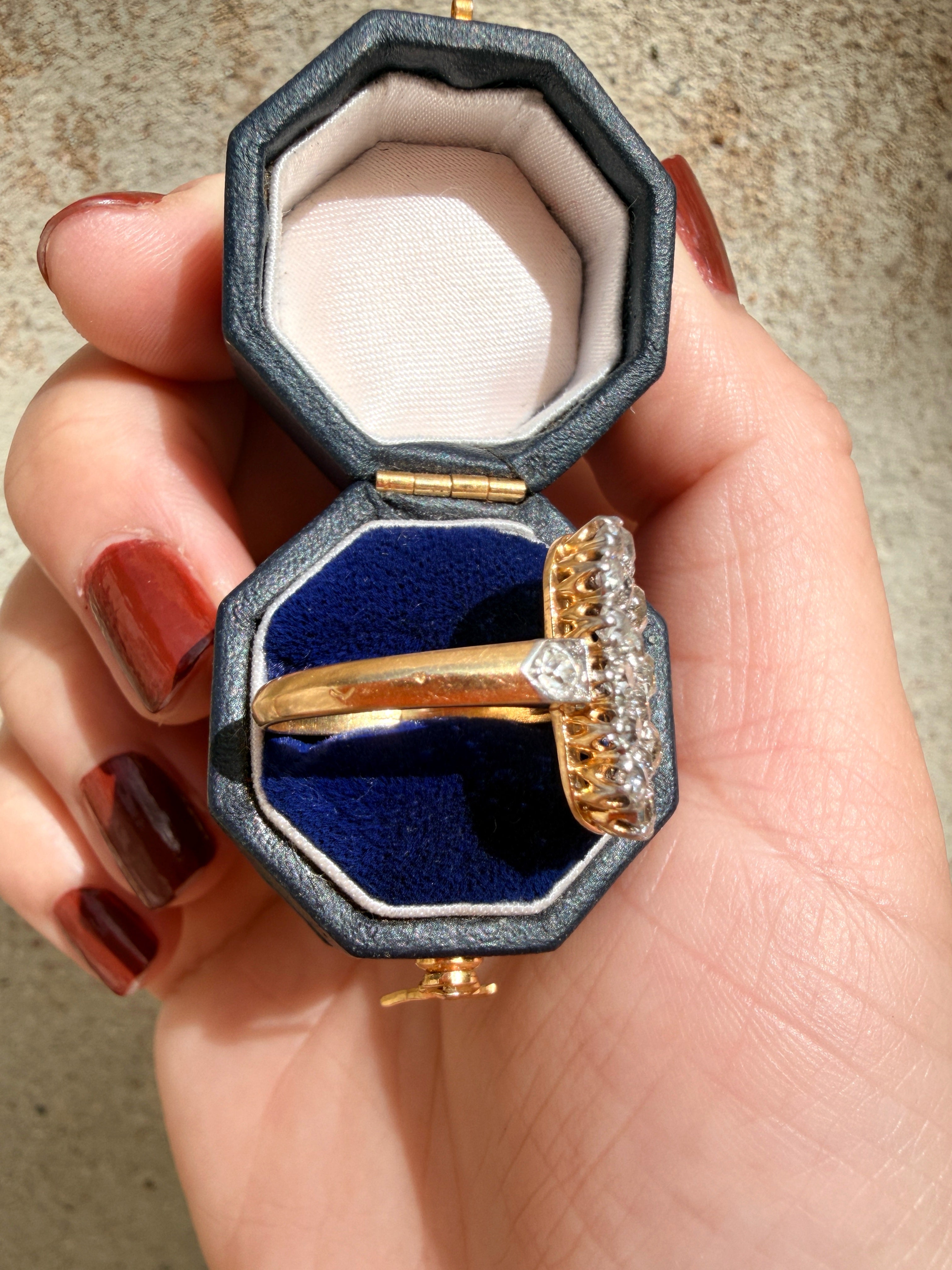 Art Deco 18K gold old mine cut diamond ring