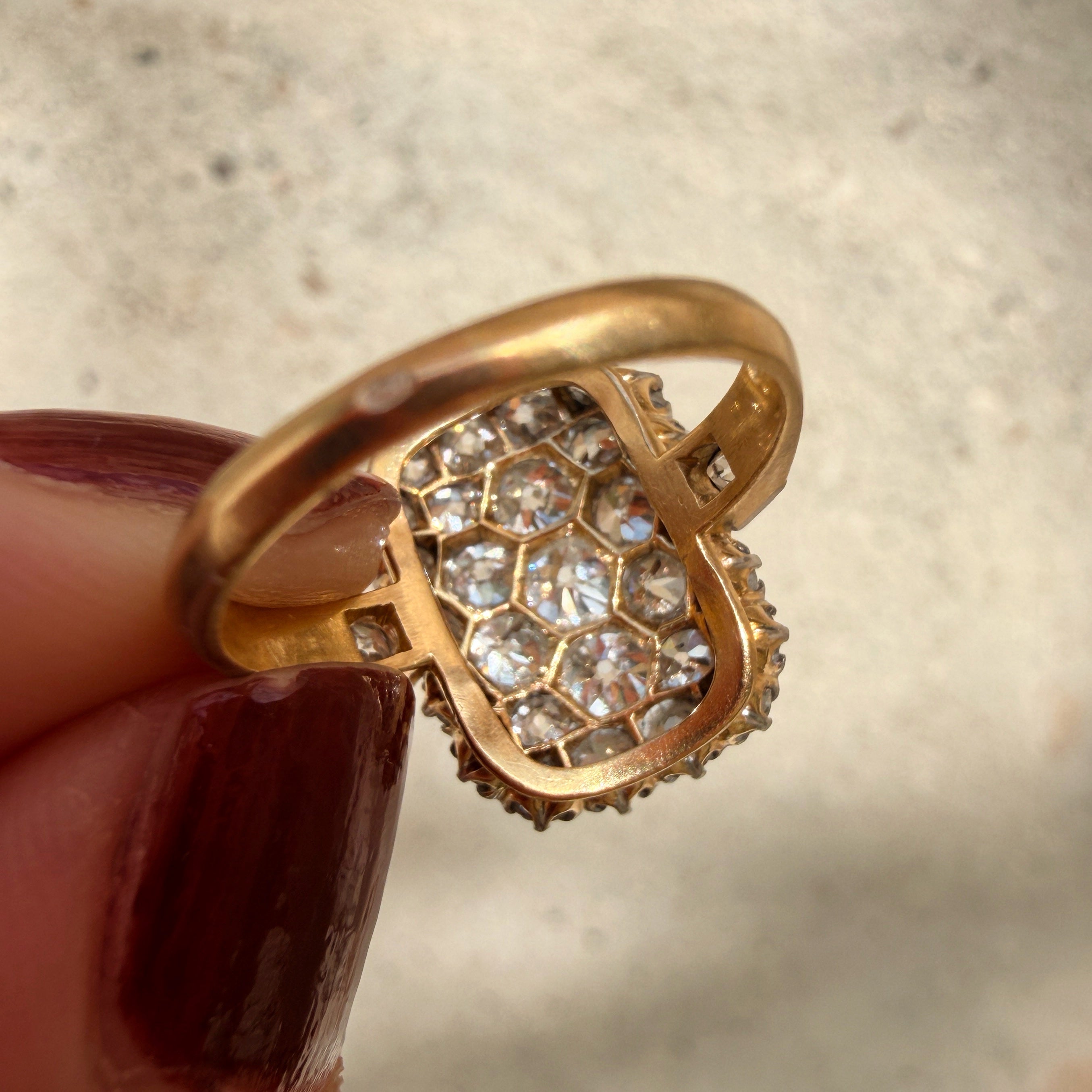 Art Deco 18K gold 2.5cts old mine cut diamond ring
