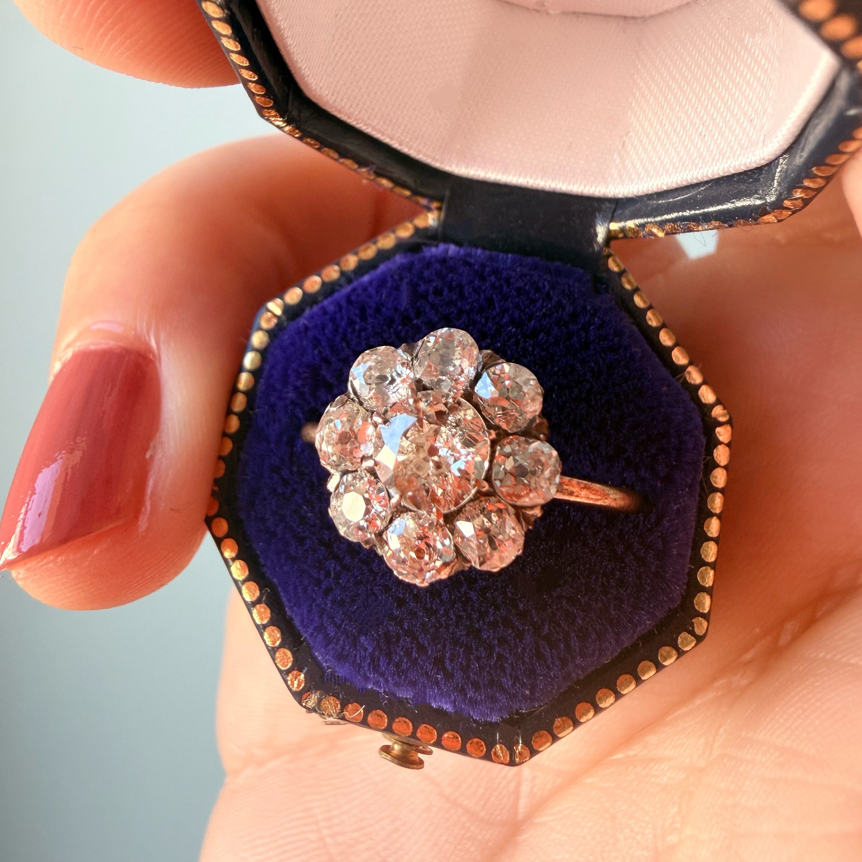 Victorian 18K gold old mine diamond cluster ring