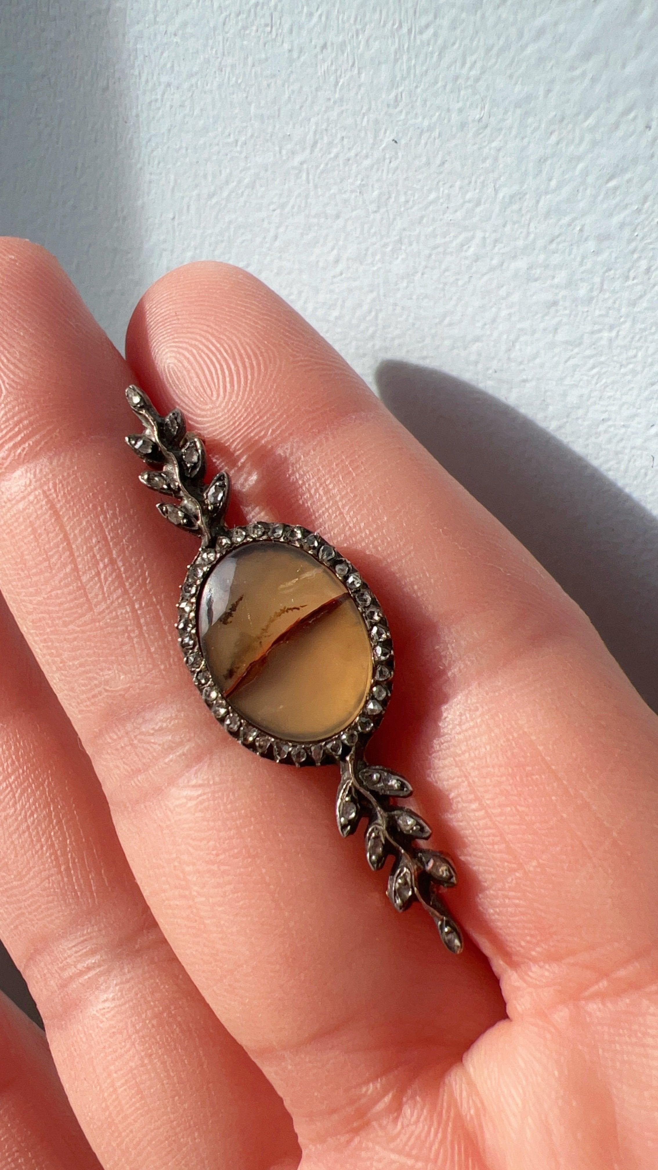 Victorian 18K gold Dendritic Agate Rose Cut Diamond Brooch