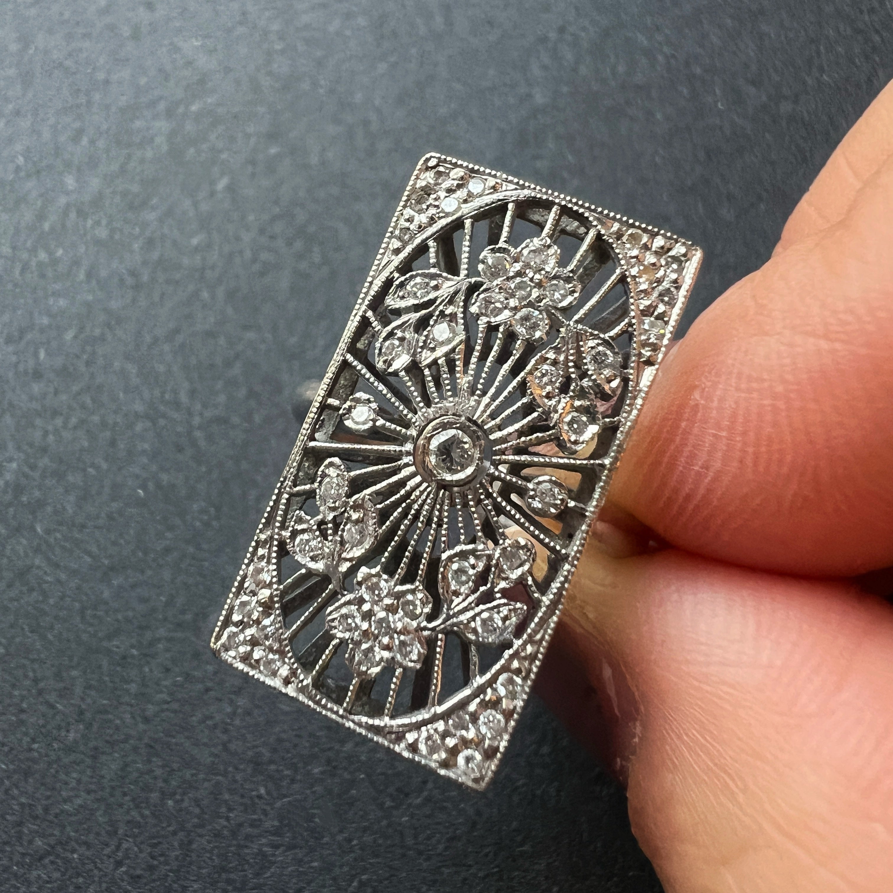 Art Deco 18K Gold diamond flower Filigree Ring