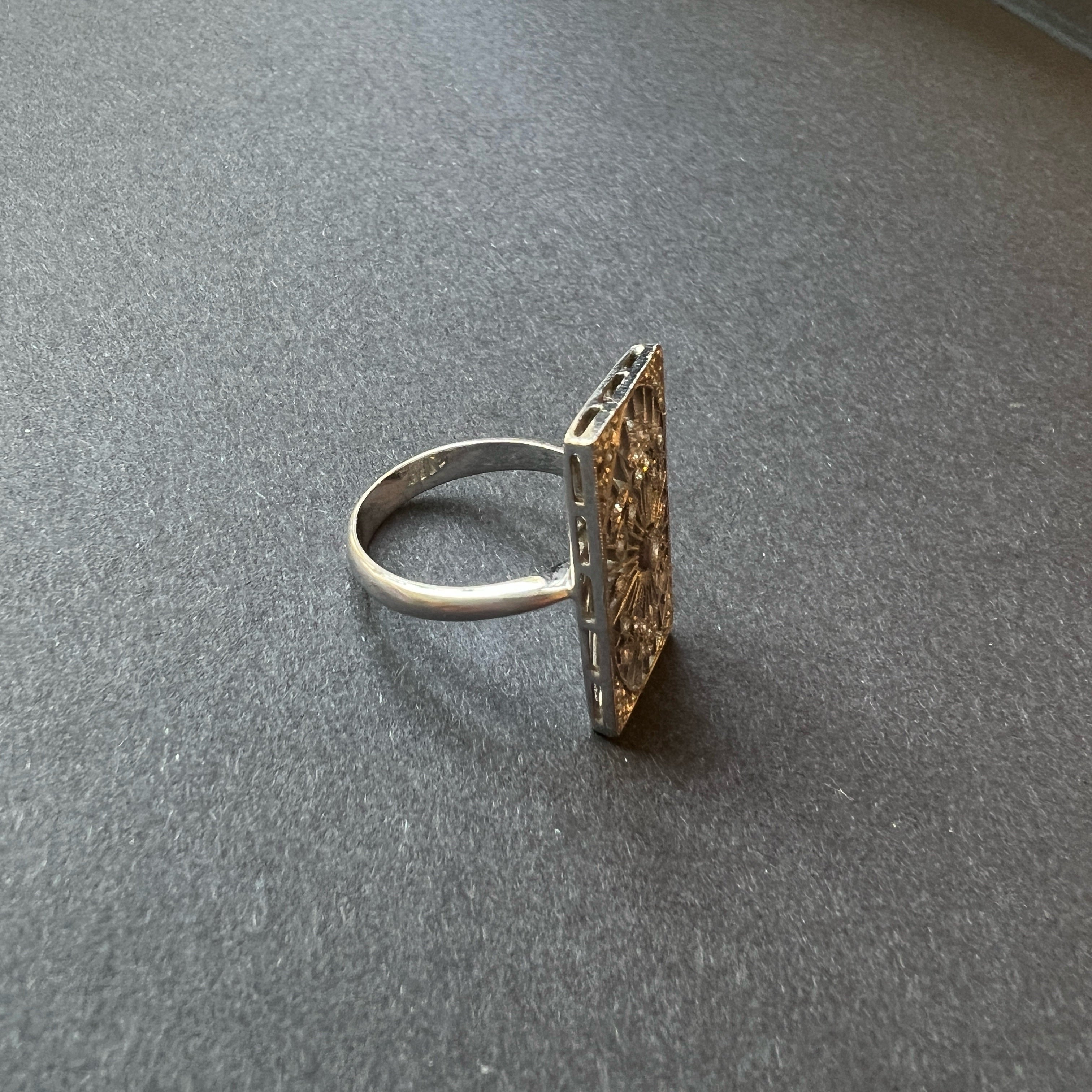 Art Deco 18K Gold diamond flower Filigree Ring