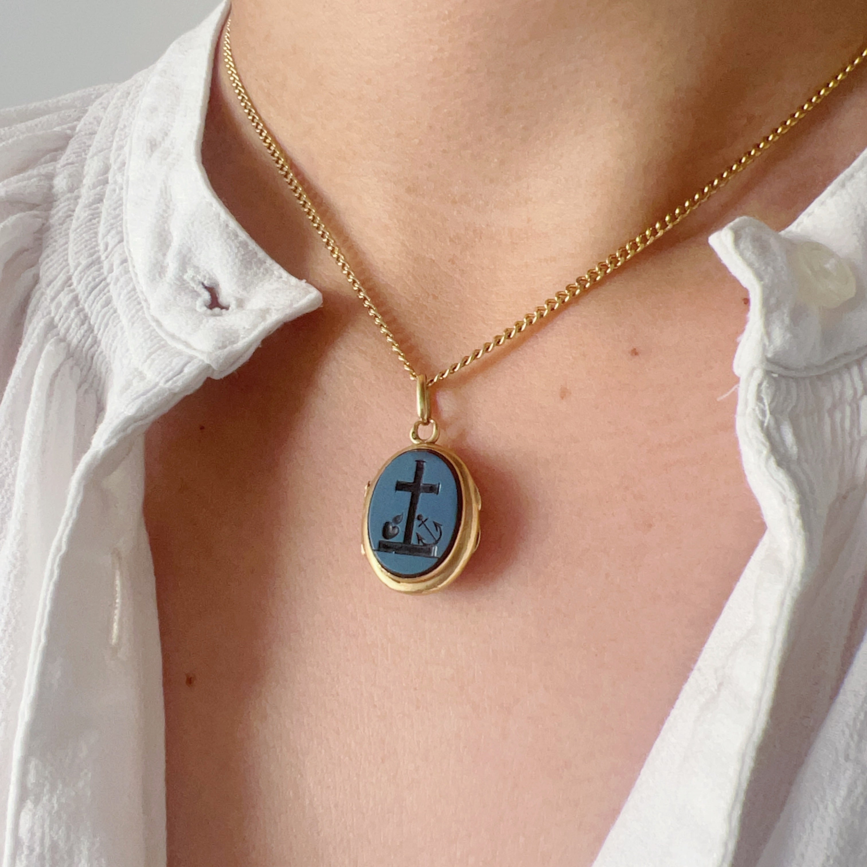 Victorian 18K Gold Faith, Hope & Charity agate intaglio Locket Pendant