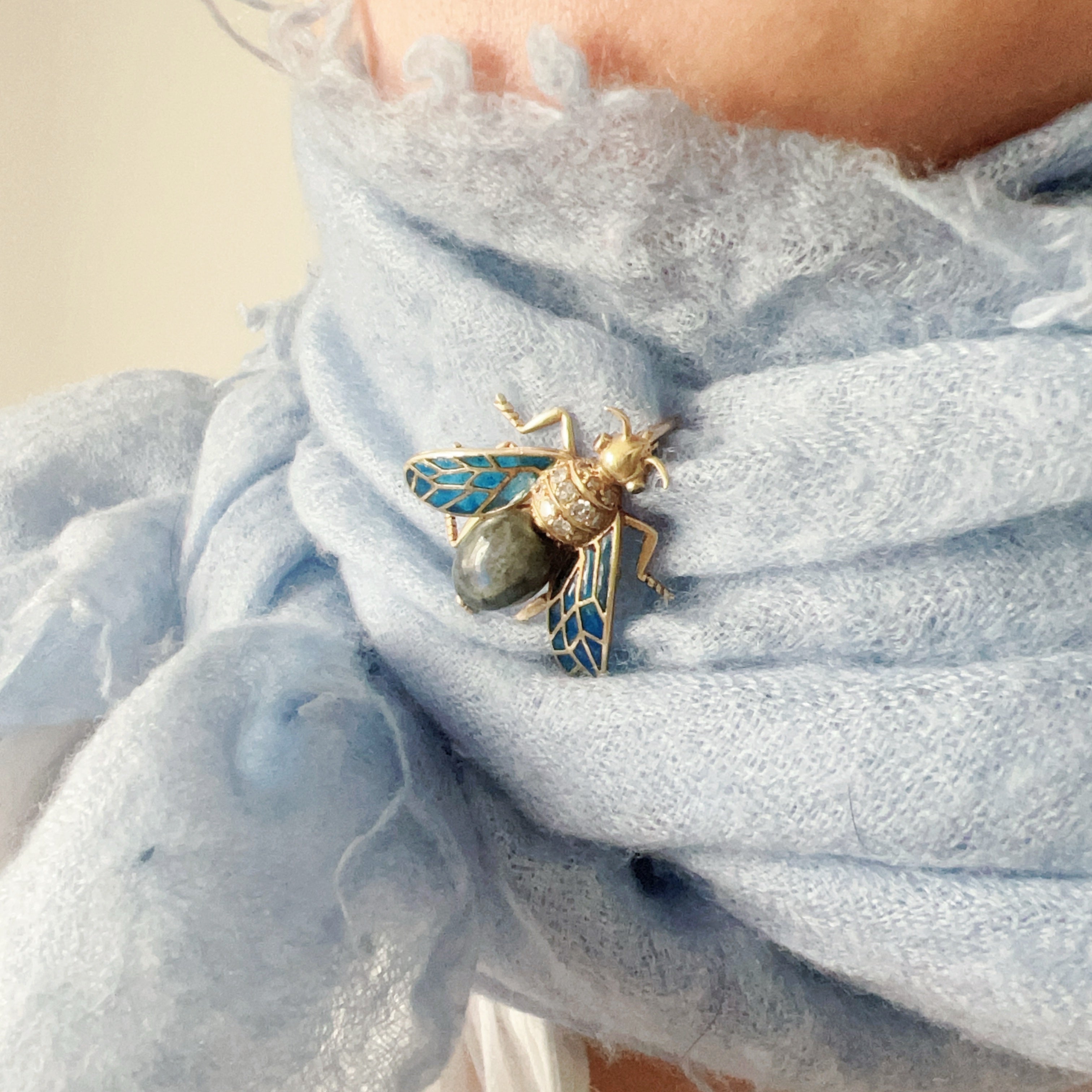 Art Nouveau 18K Gold Plique-à-Jour enamel fly Brooch