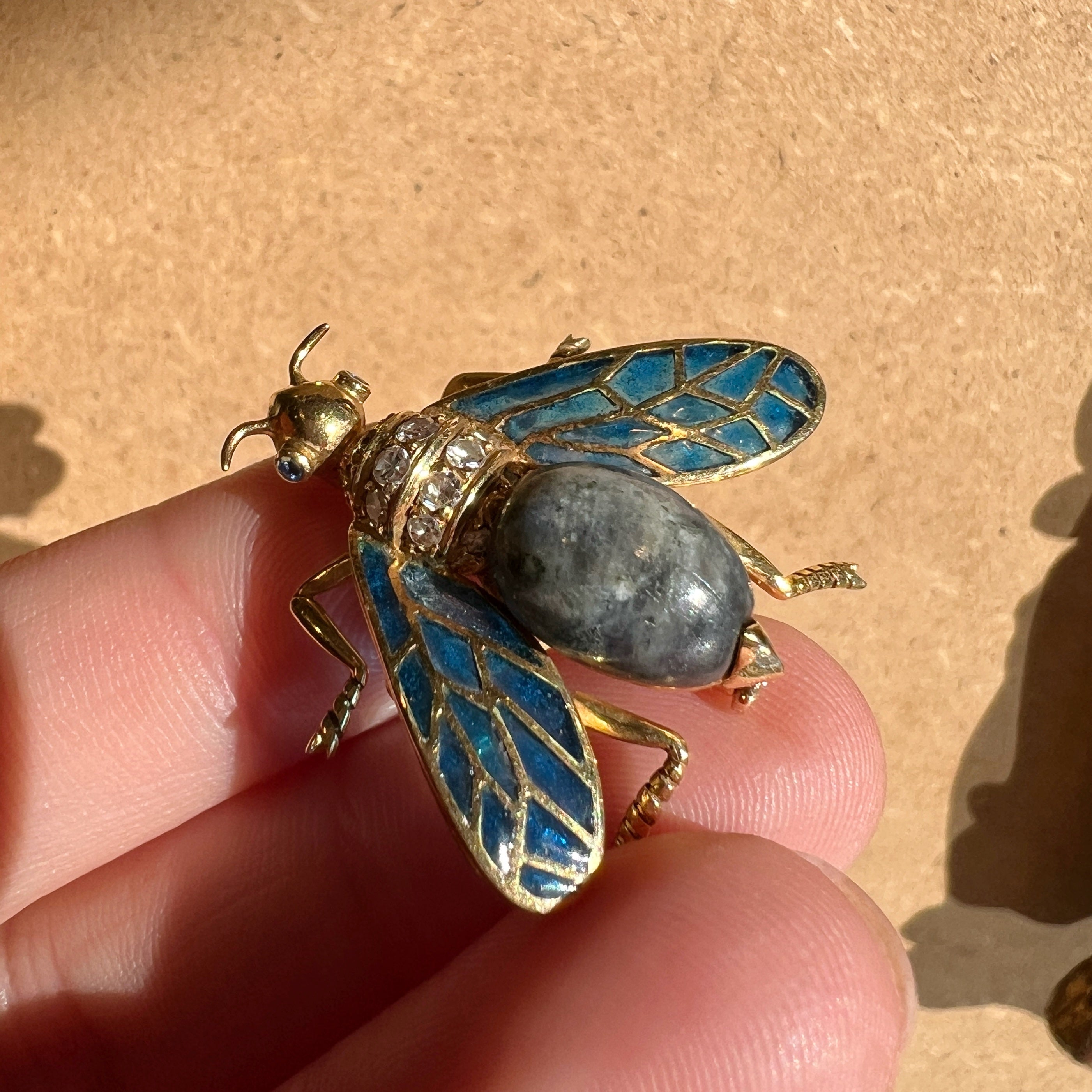 Art Nouveau 18K Gold Plique-à-Jour enamel fly Brooch