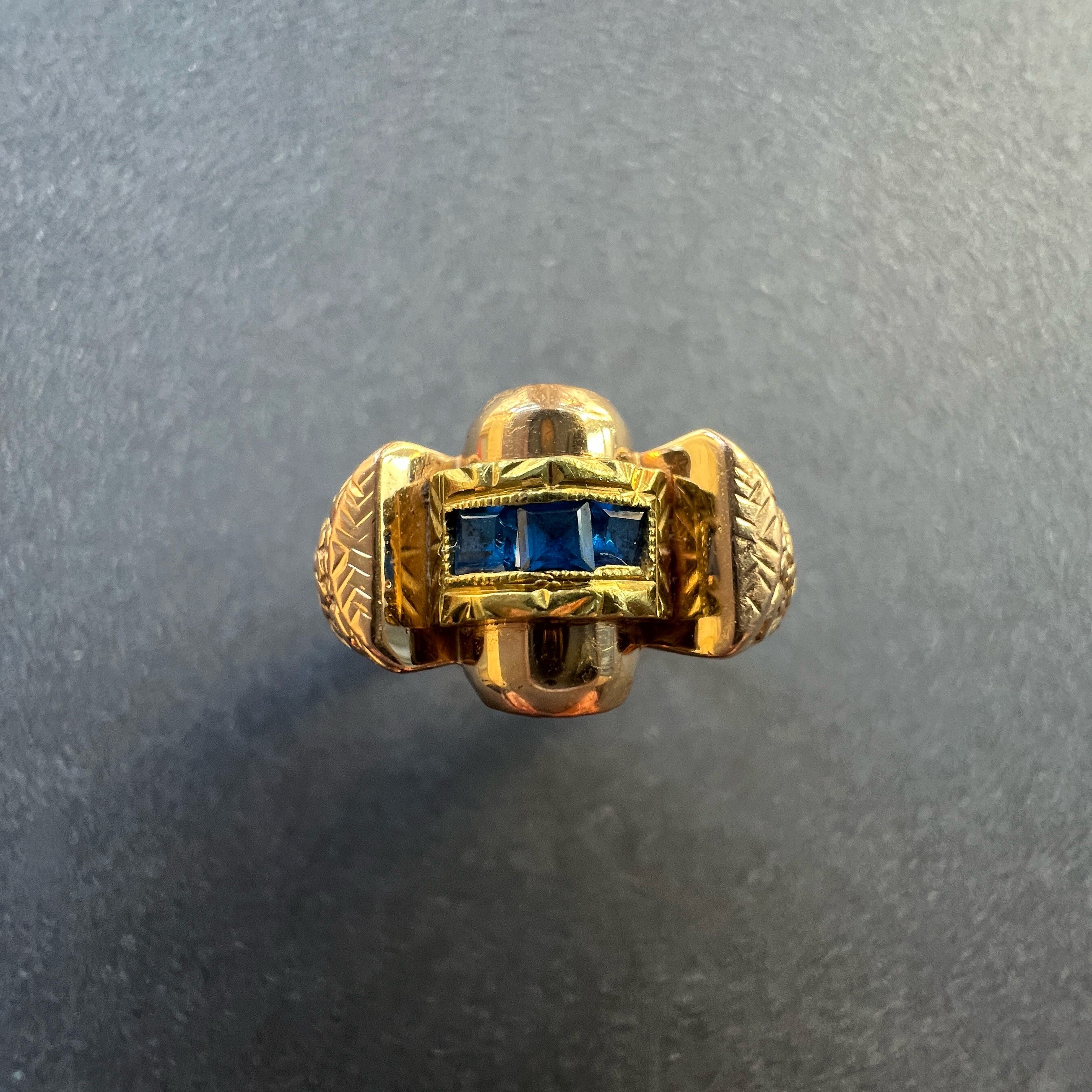 Early 20th Century Portuguese 19.2K Gold Shell Ring