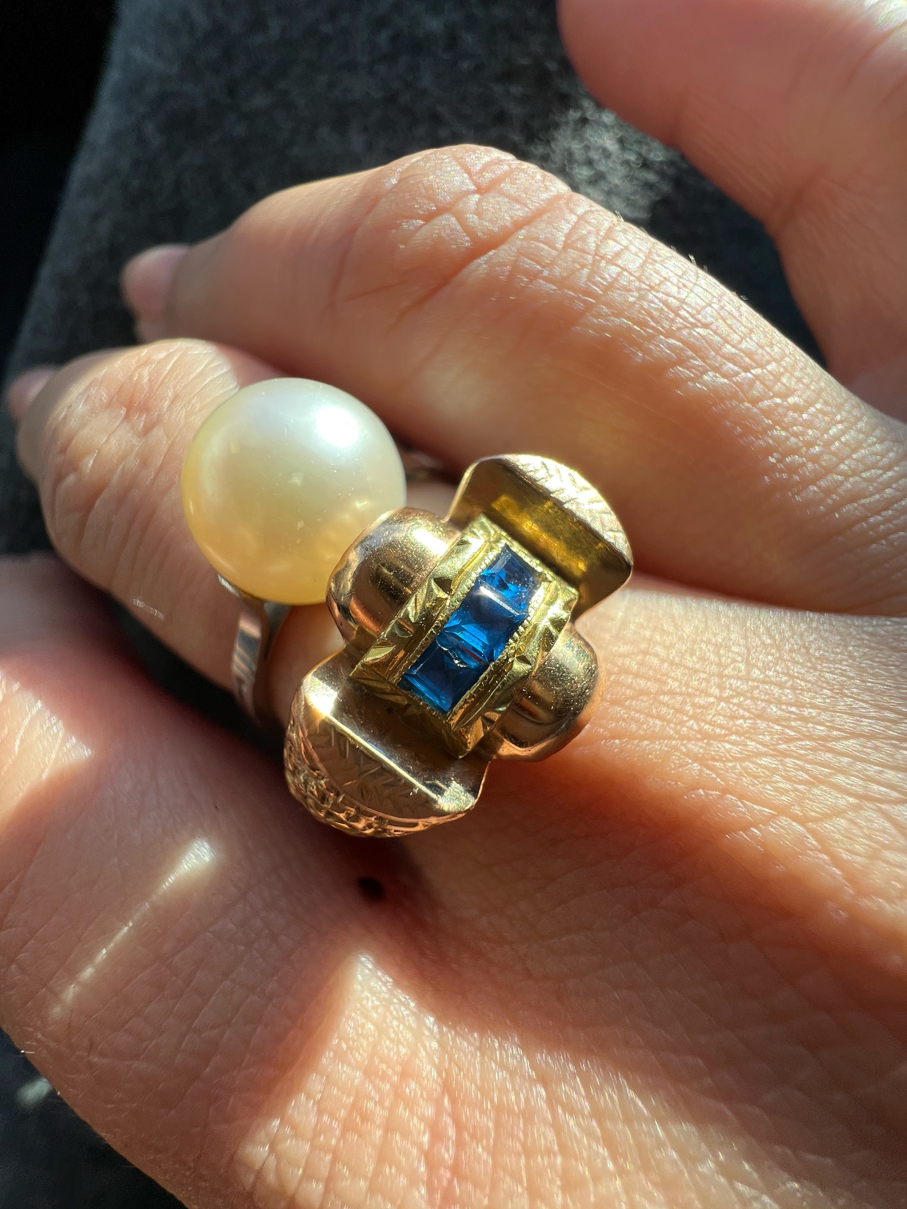 Early 20th Century Portuguese 19.2K Gold Shell Ring