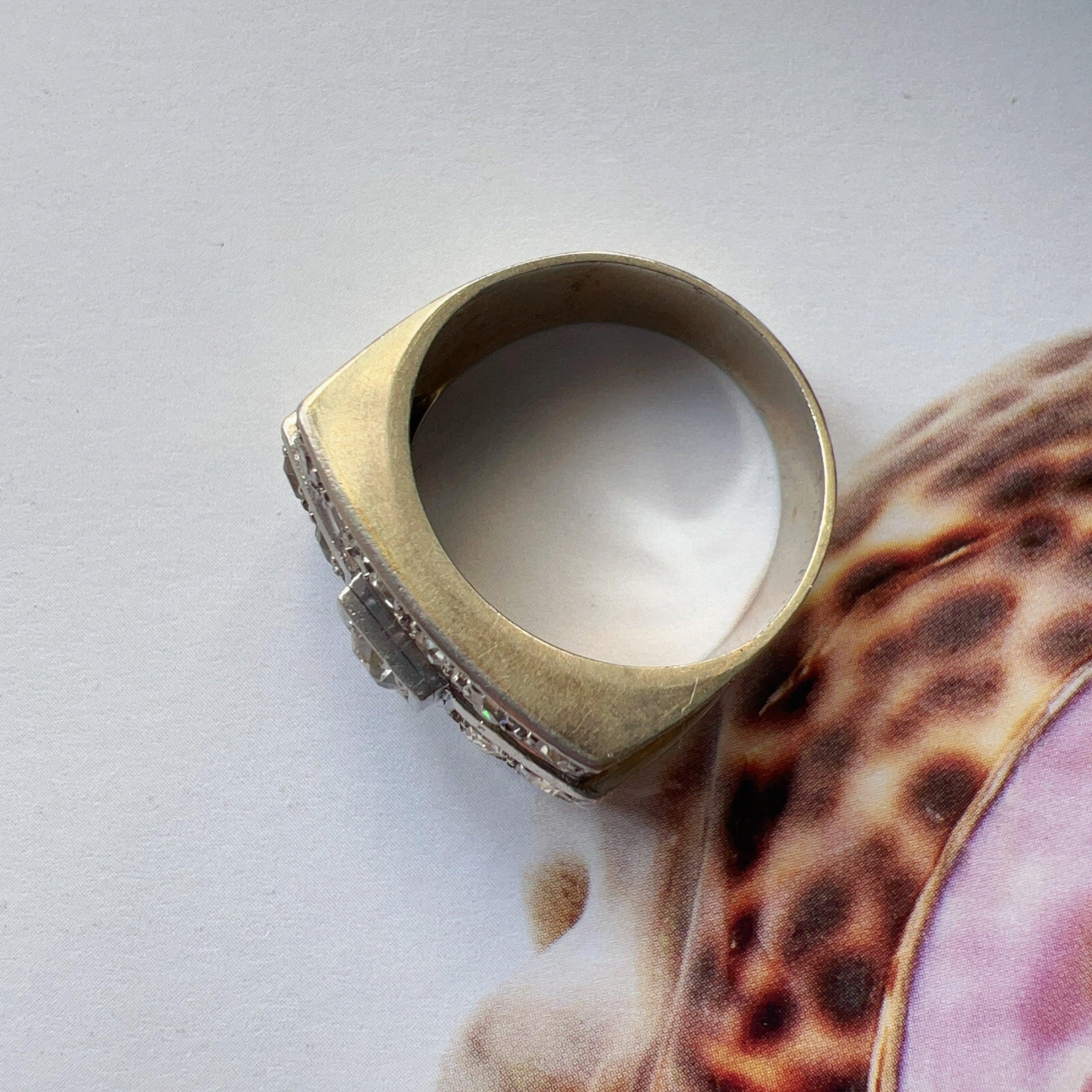 1940s French 18K white gold diamond tank ring