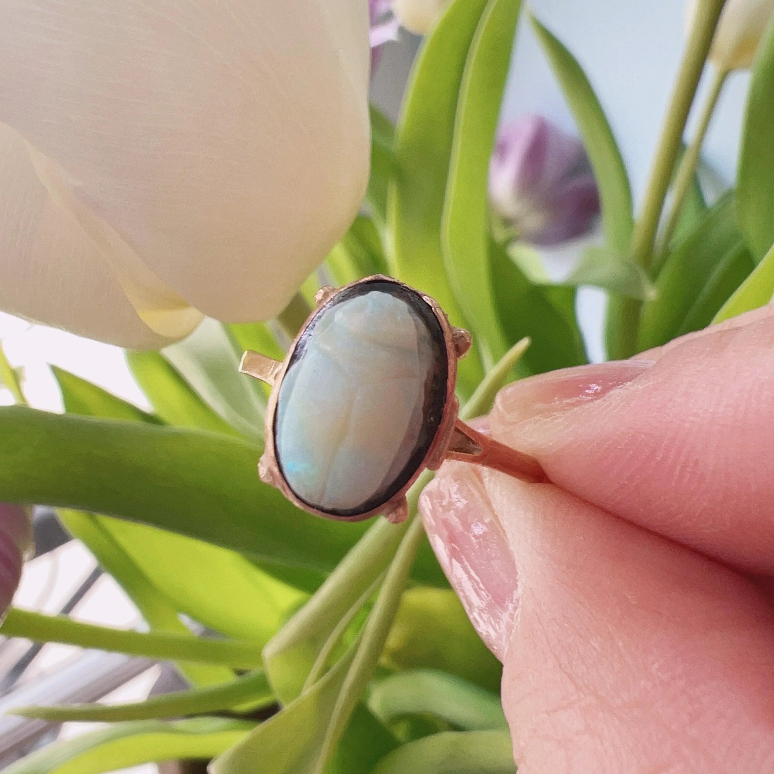 Victorian era 18K gold opal scarab ring - Curiously timeless