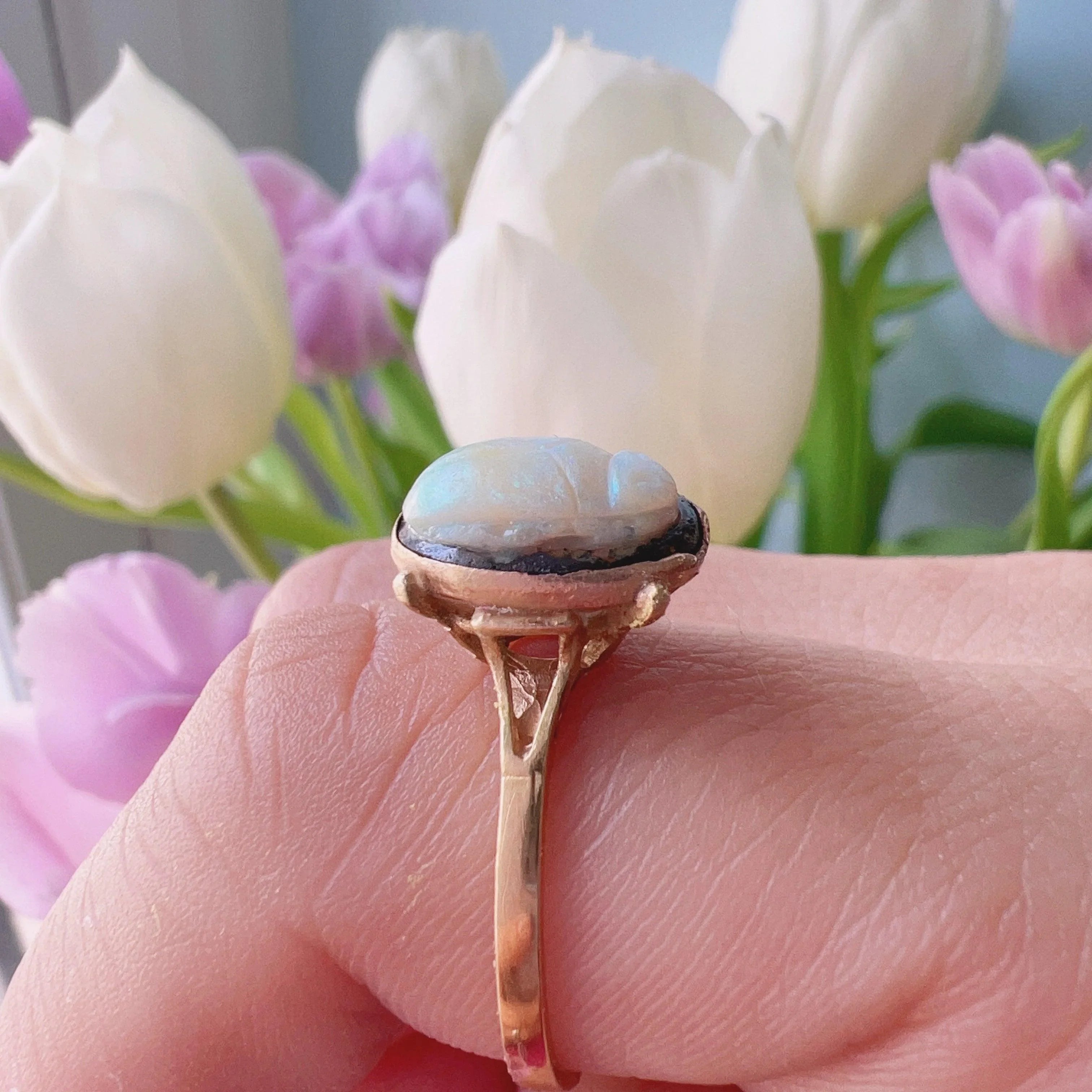 Victorian era 18K gold opal scarab ring - Curiously timeless