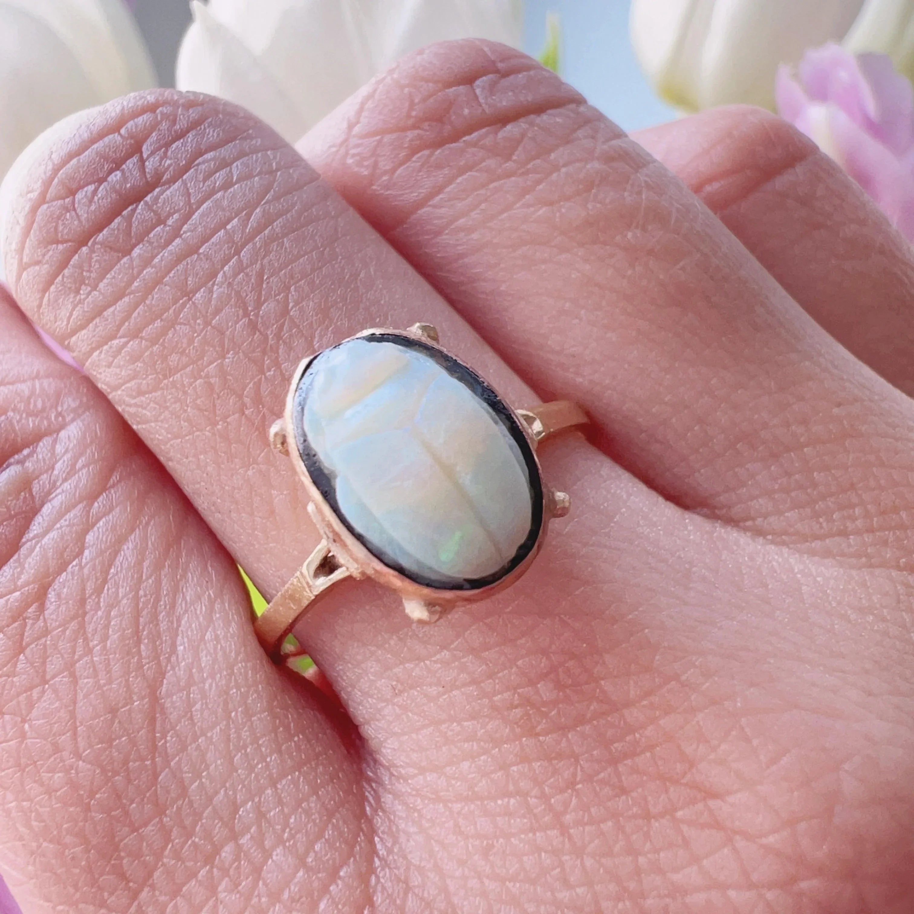 Victorian era 18K gold opal scarab ring - Curiously timeless