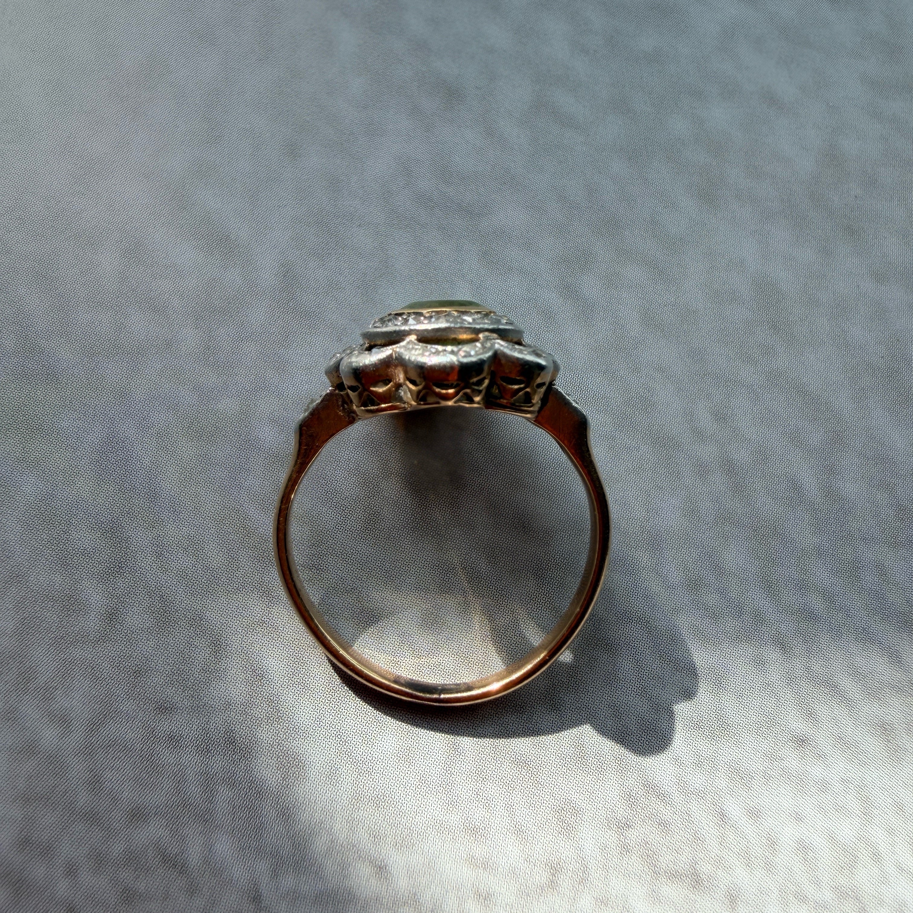 French antique 18K gold peridot diamond ring