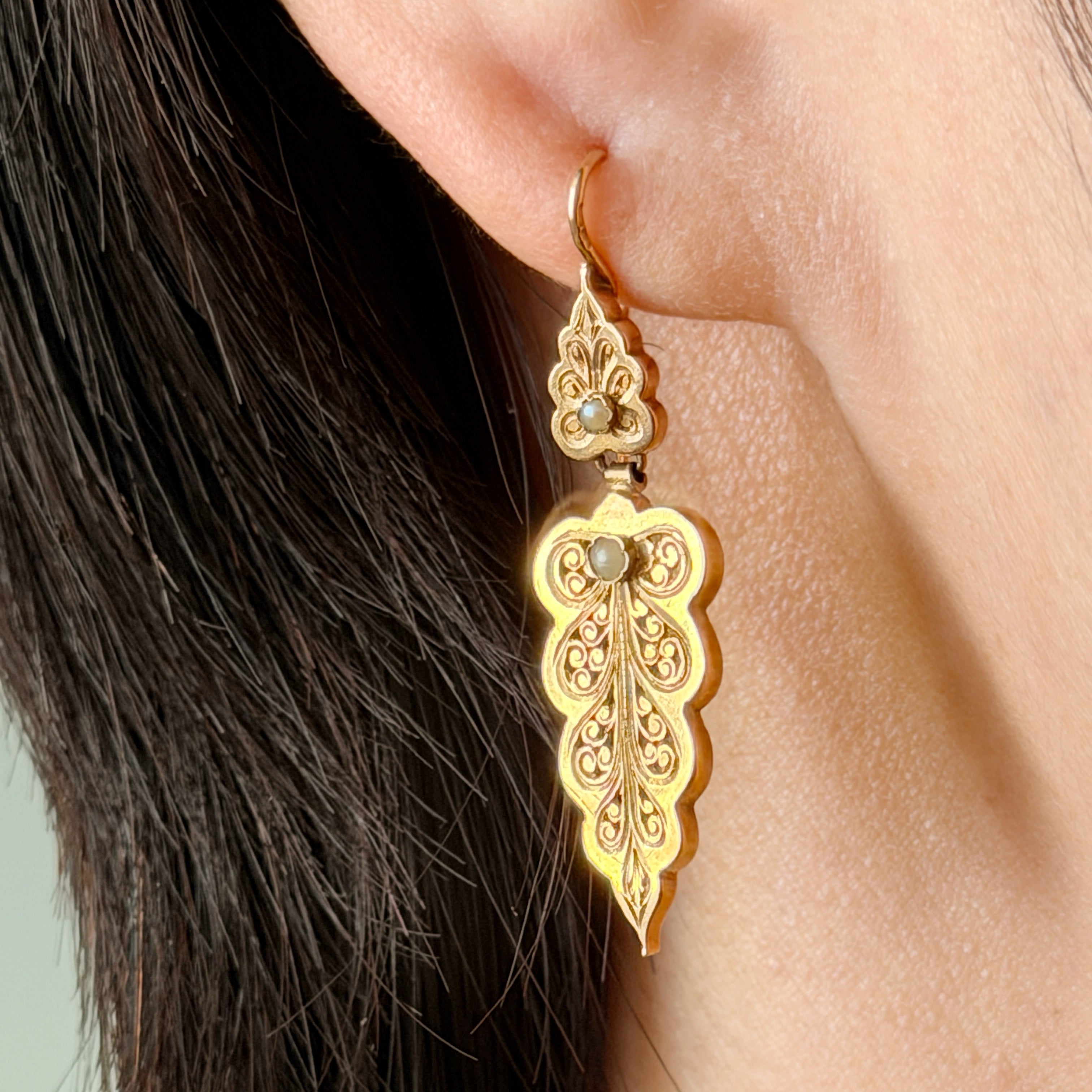 Victorian era French 18K Gold Leaf Pearl Earrings