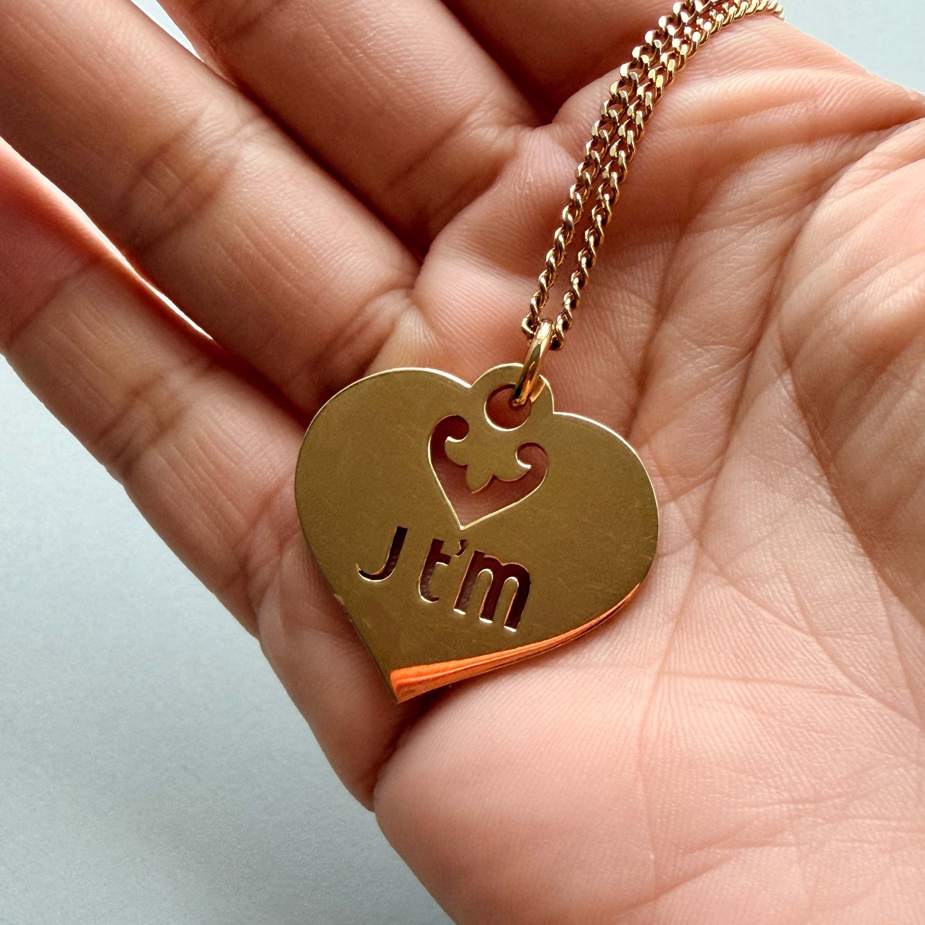 O.J. Perrin Paris 18K Gold “J t’m” “Coeur légende” Heart Pendant