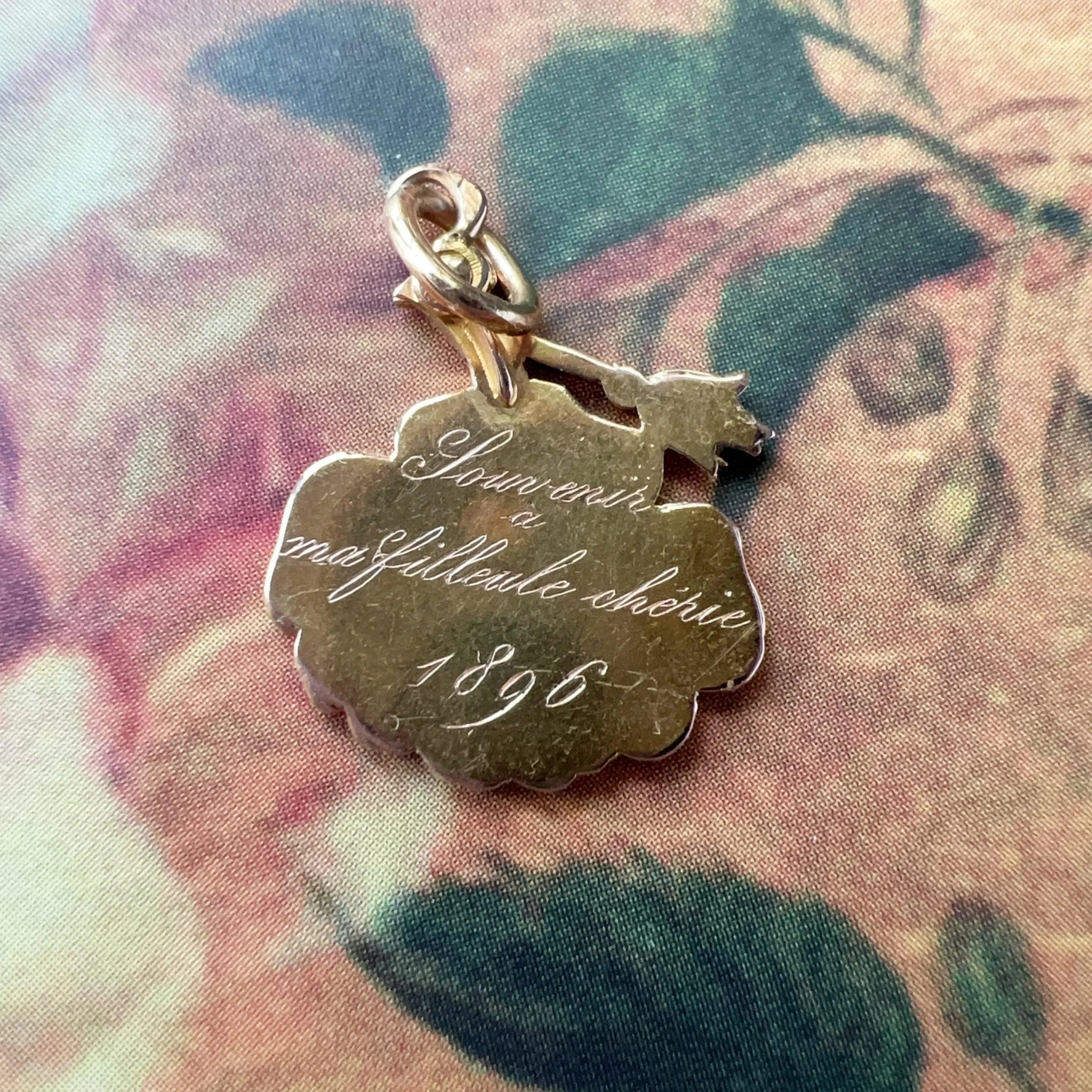 Antique 18K Rose pendant with hidden message “Close to you, life is in bloom” - Curiously timeless