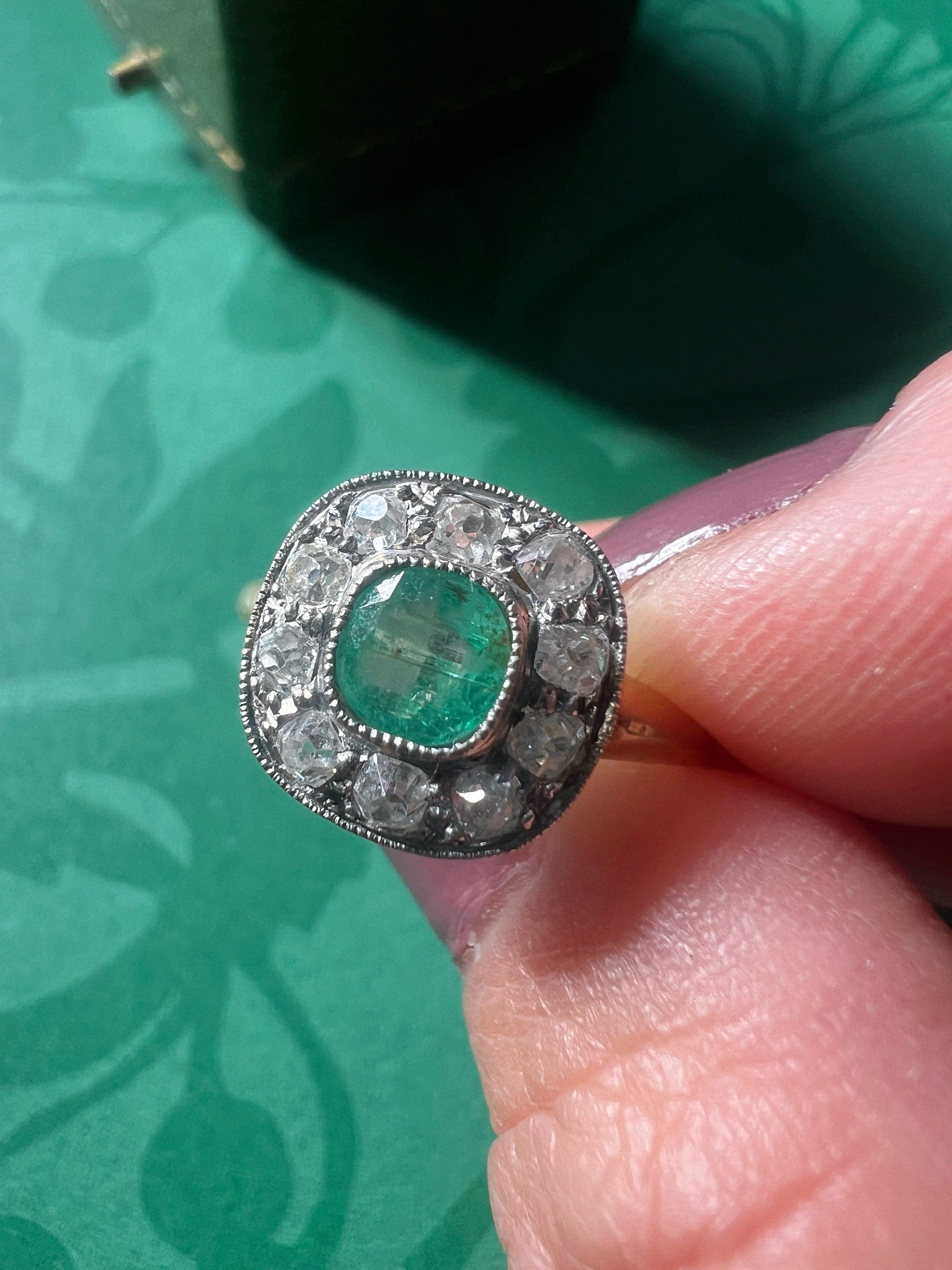 Victorian 18K Gold Emerald and diamond Ring