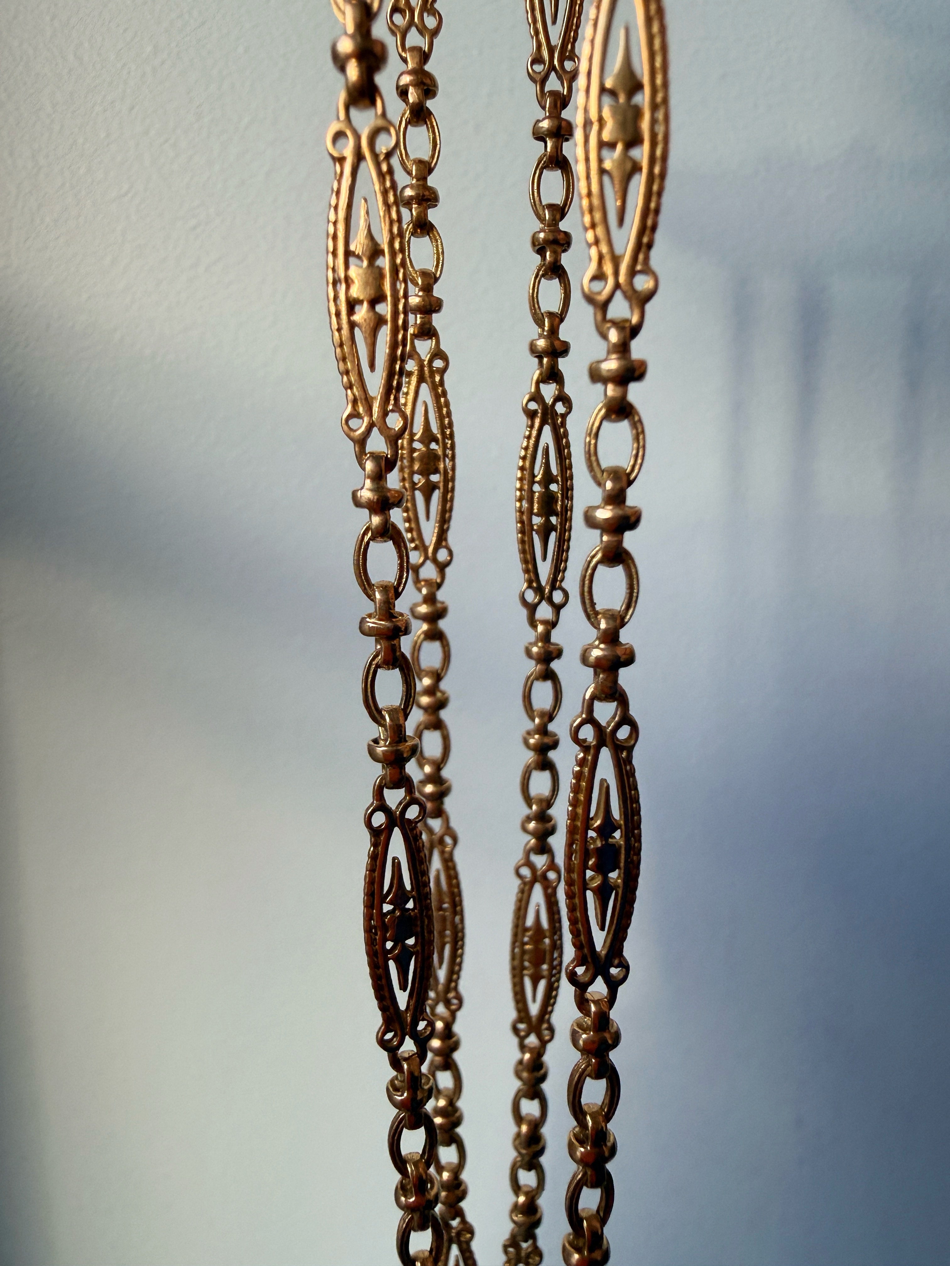 Victorian era 18K gold yellow gold link chain necklace