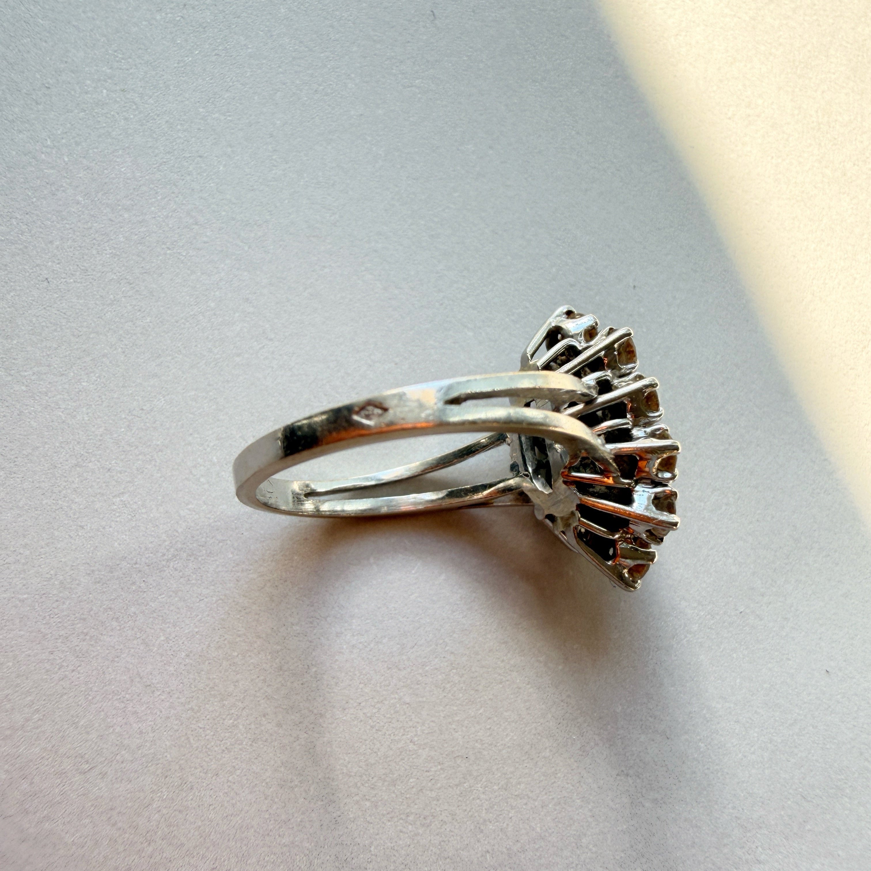 French vintage 18K gold platinum marquise diamond ring