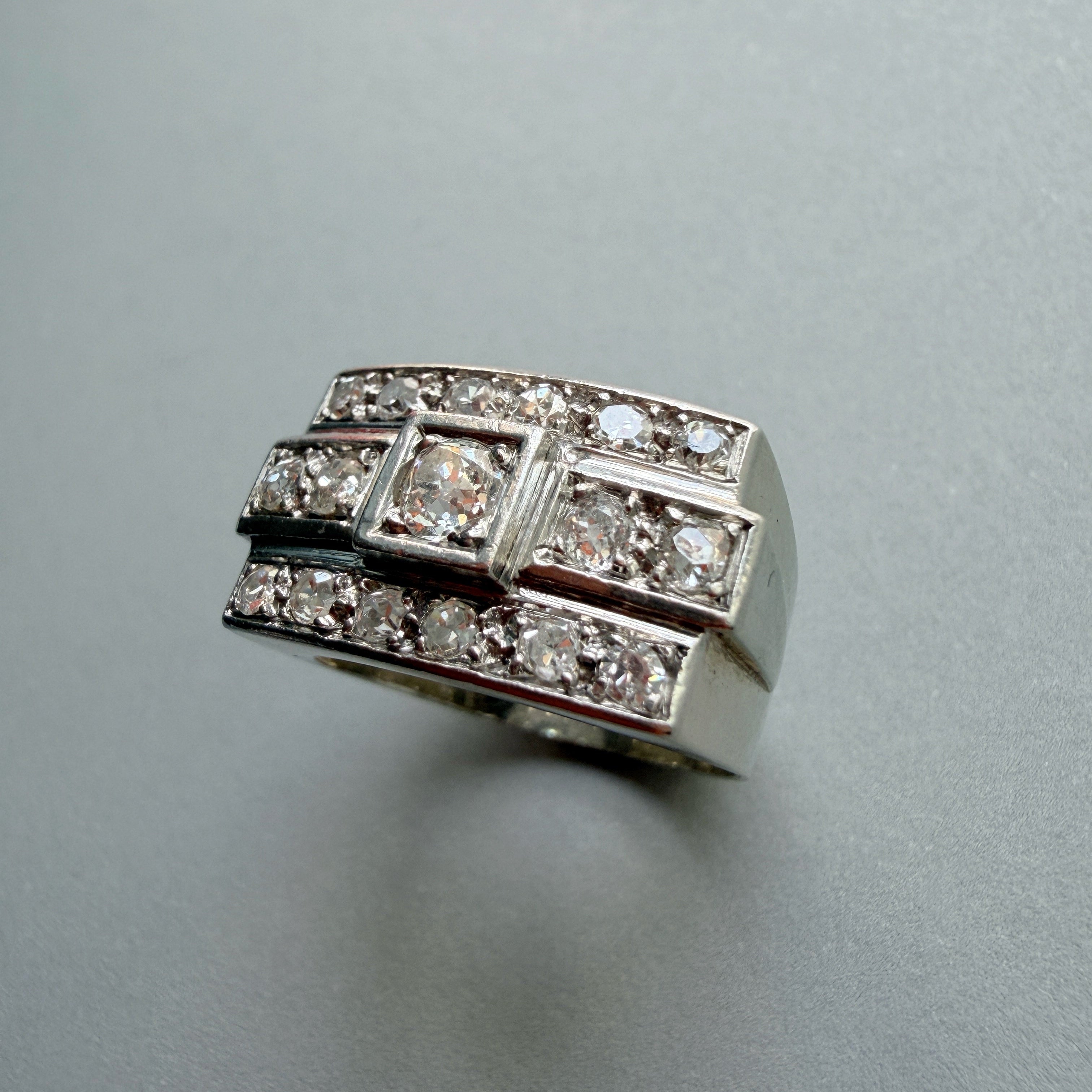 1940s French 18K white gold diamond tank ring