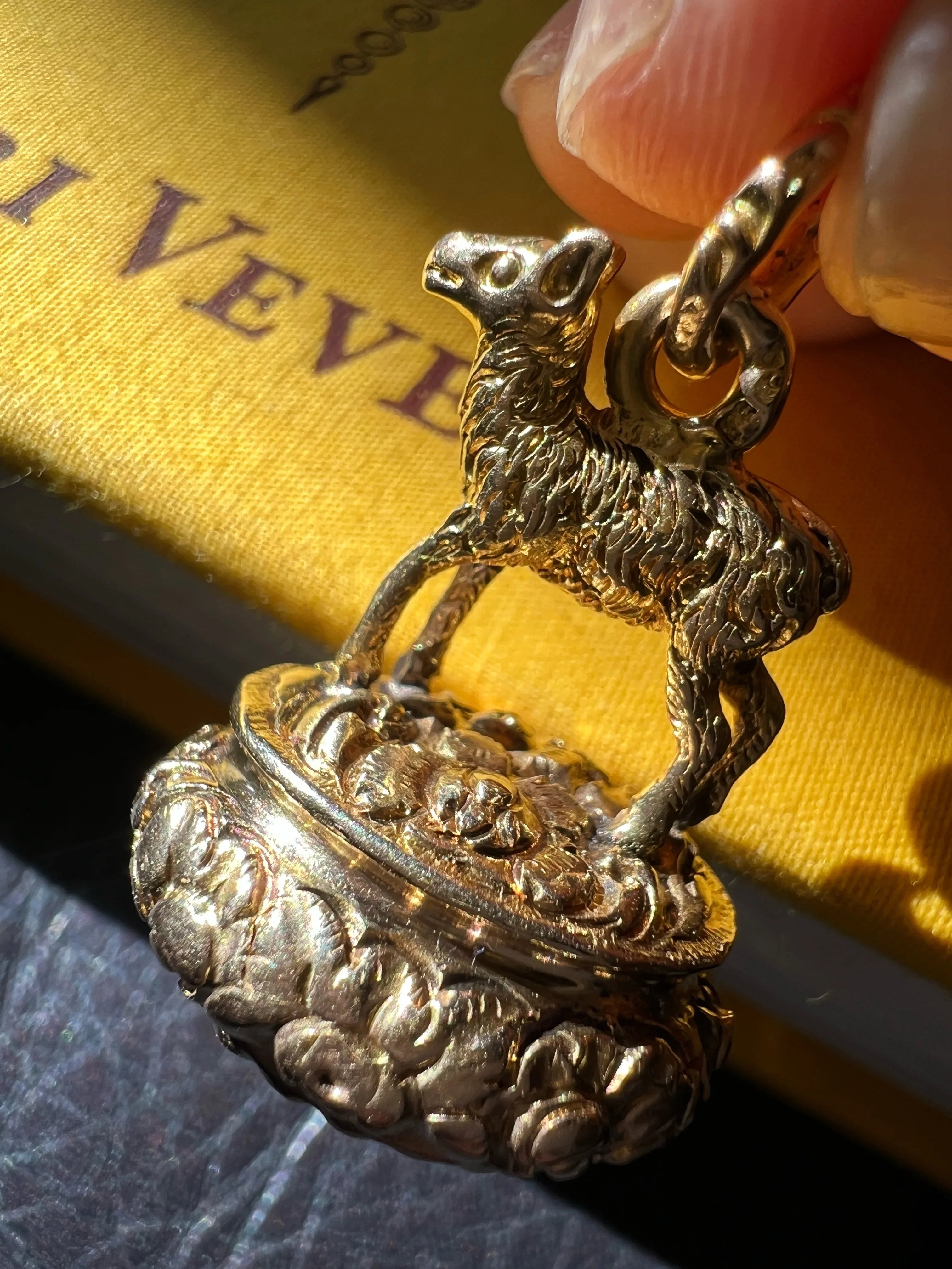 Georgian 18K Yellow Gold lamb Fob Seal with citrine