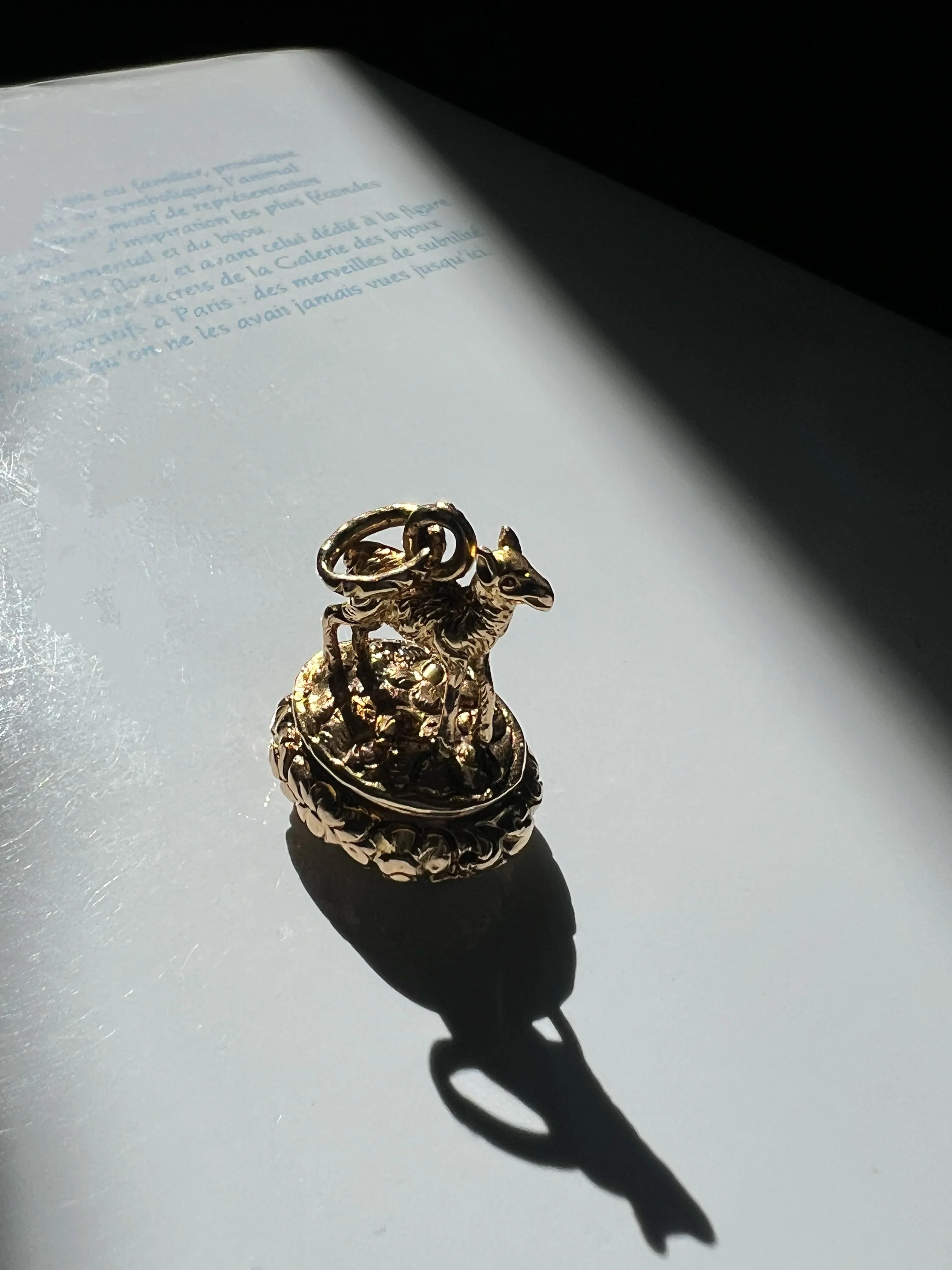 Georgian 18K Yellow Gold lamb Fob Seal with citrine