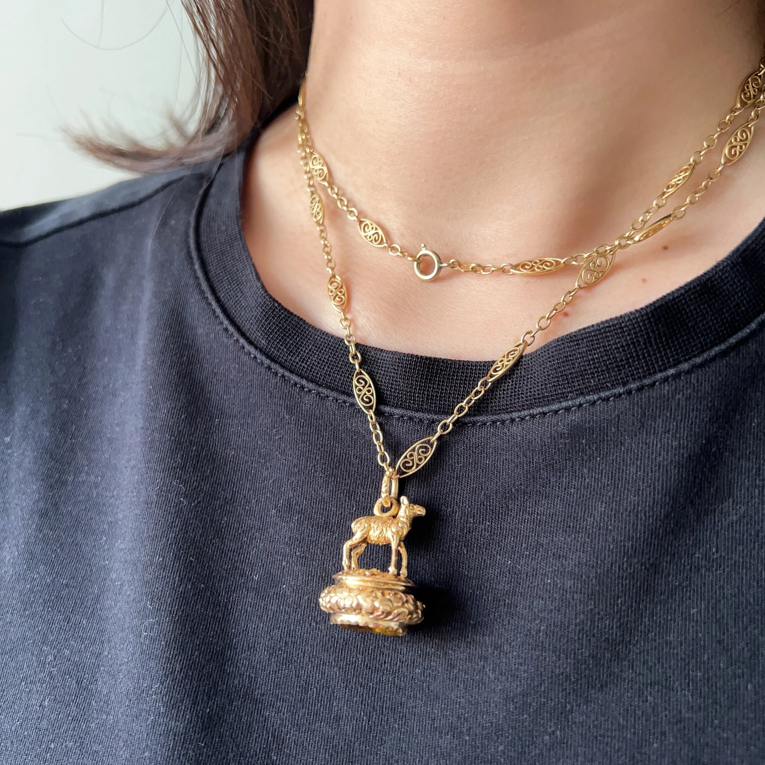 Georgian 18K Yellow Gold lamb Fob Seal with citrine