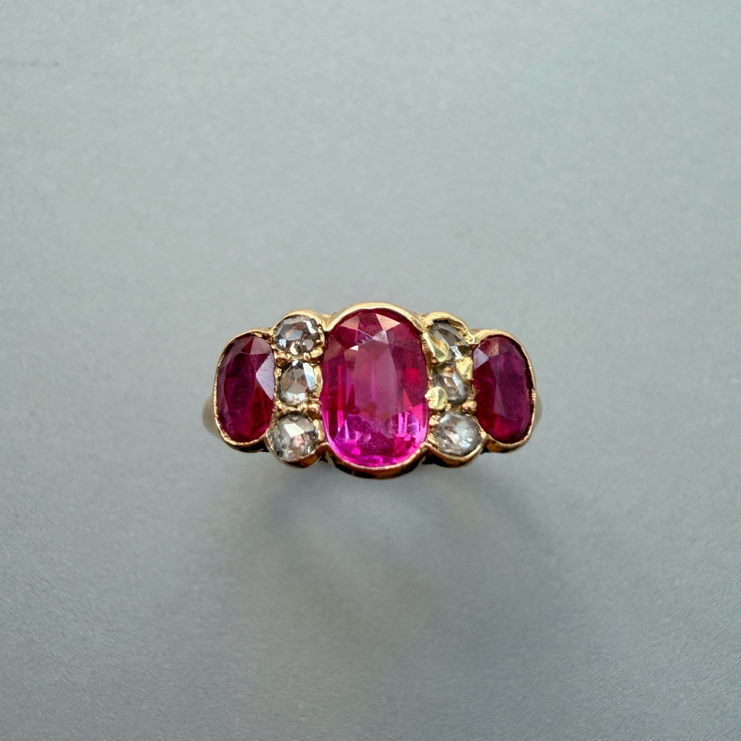 Antique 18K Gold Pink Sapphires diamond ring