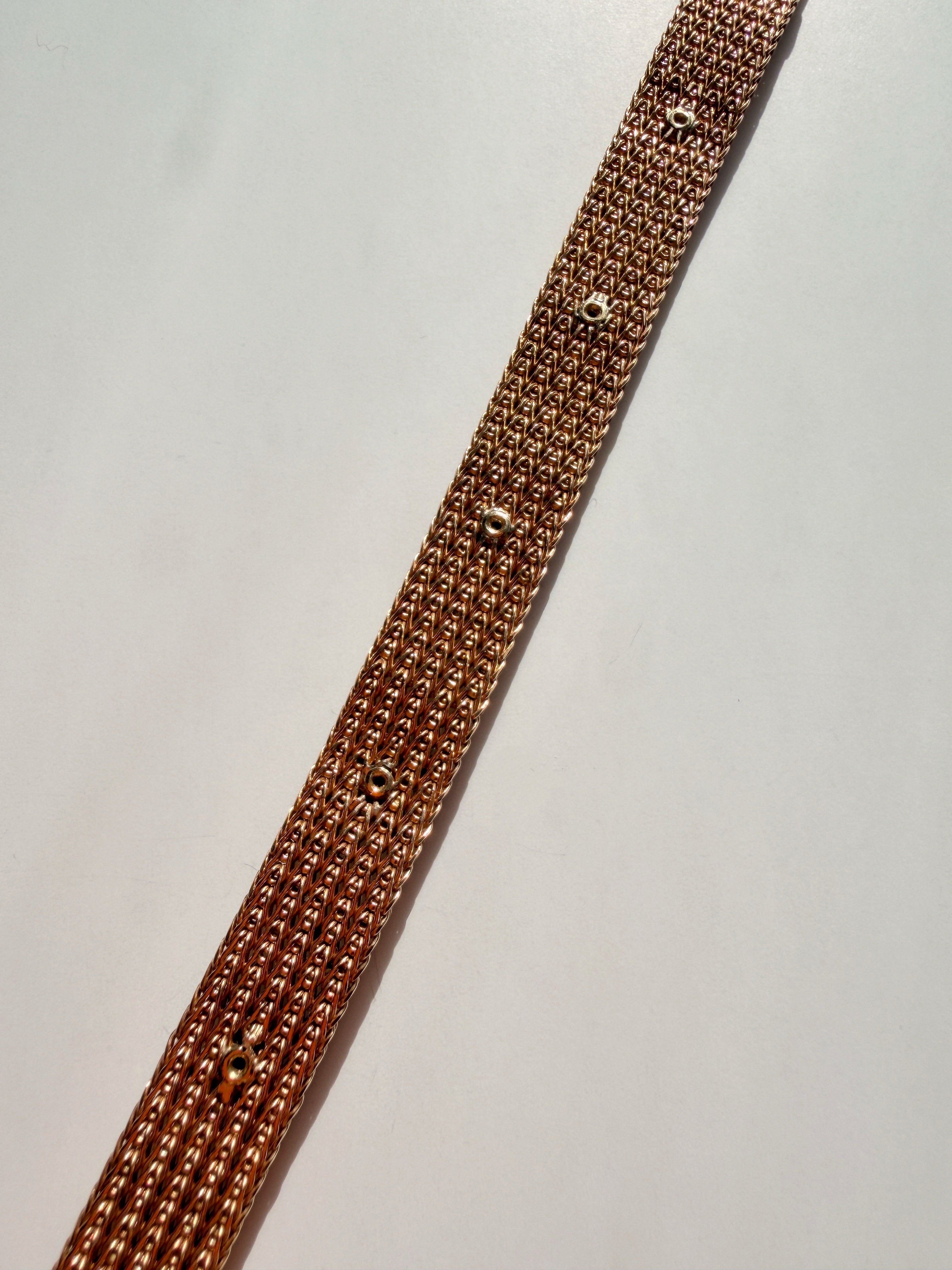 Vintage 18K yellow gold woven gold bracelet with diamond flowers