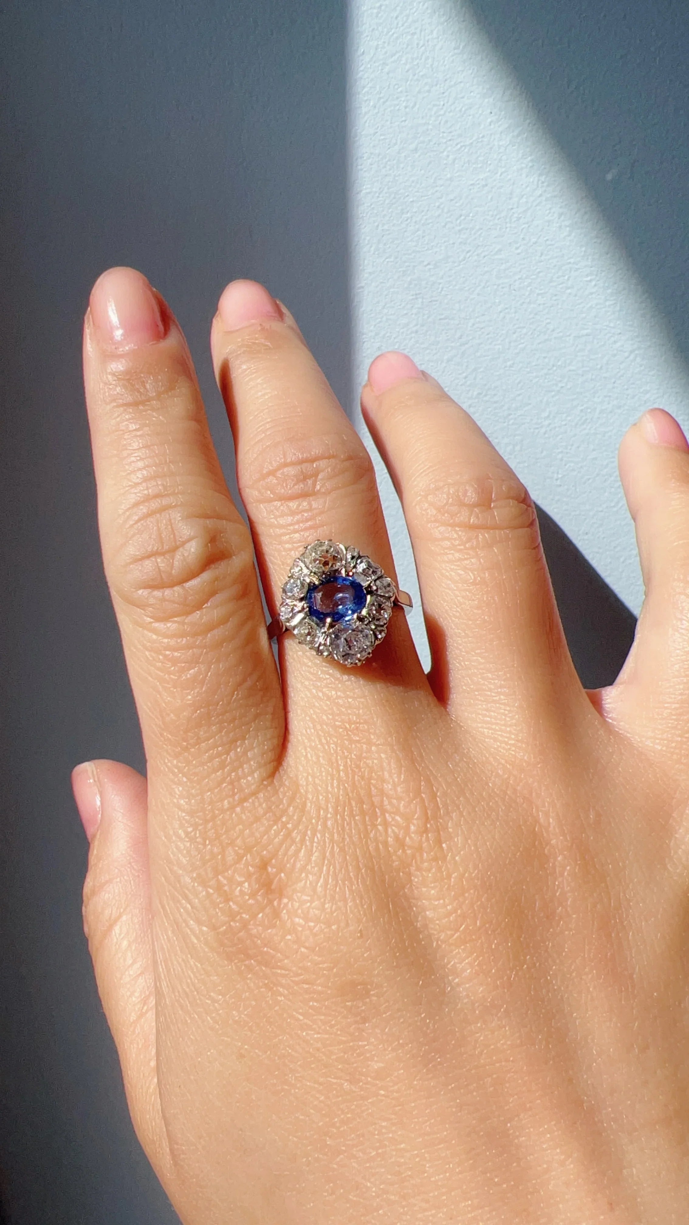 Antique Certified Natural unheated Blue Sapphire Diamond 18K Gold Ring