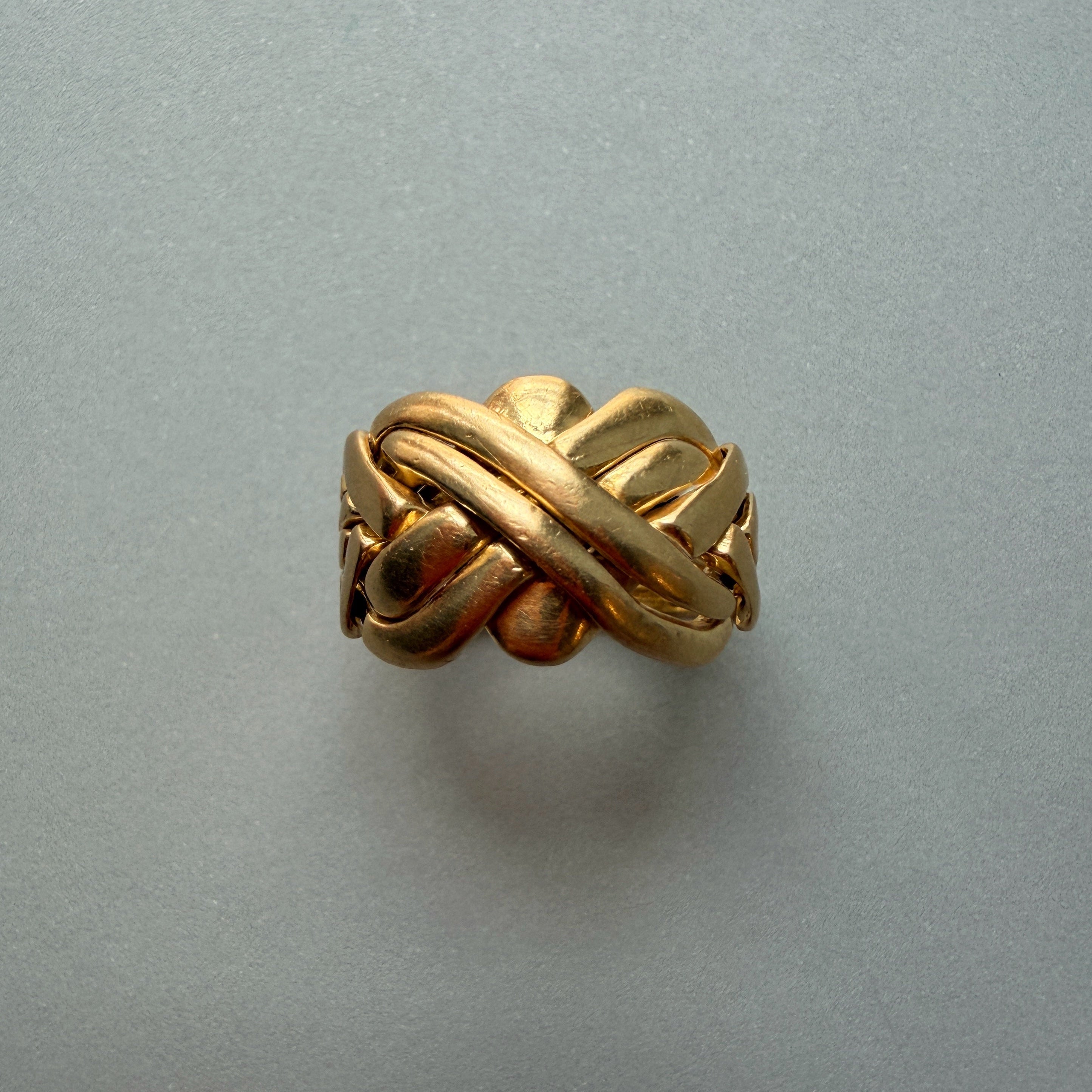 Vintage retro 18K yellow woven gold band ring