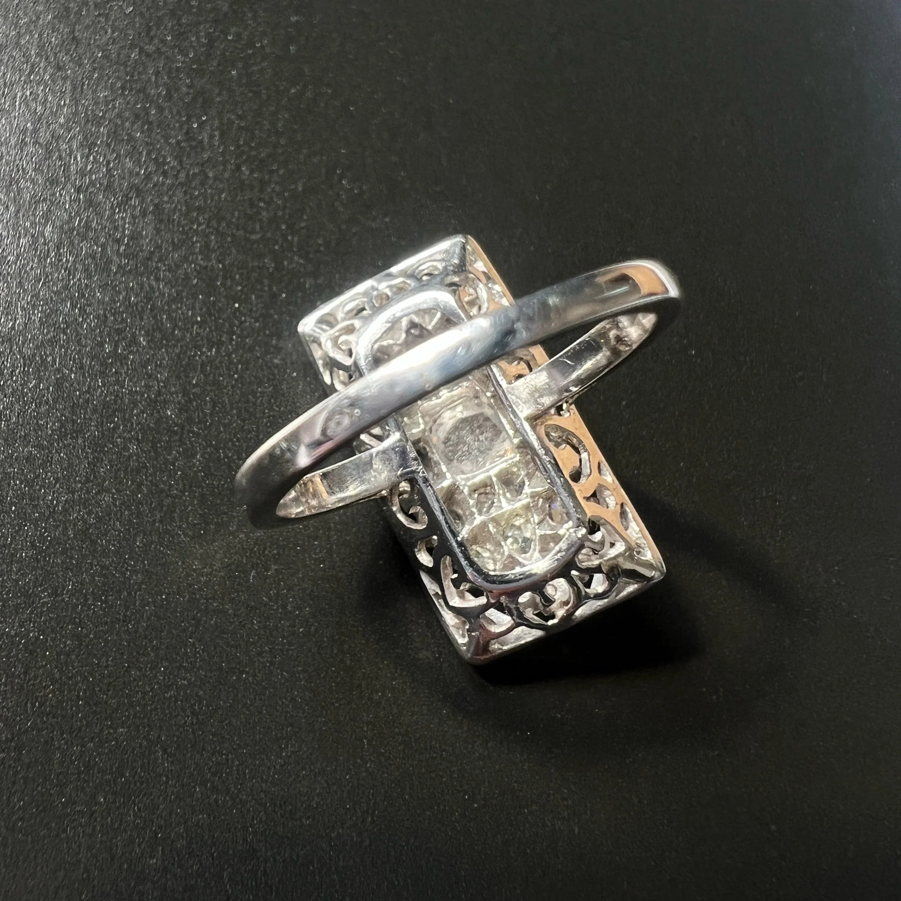Art Deco French 18K White Gold 2ct antique Diamond Ring
