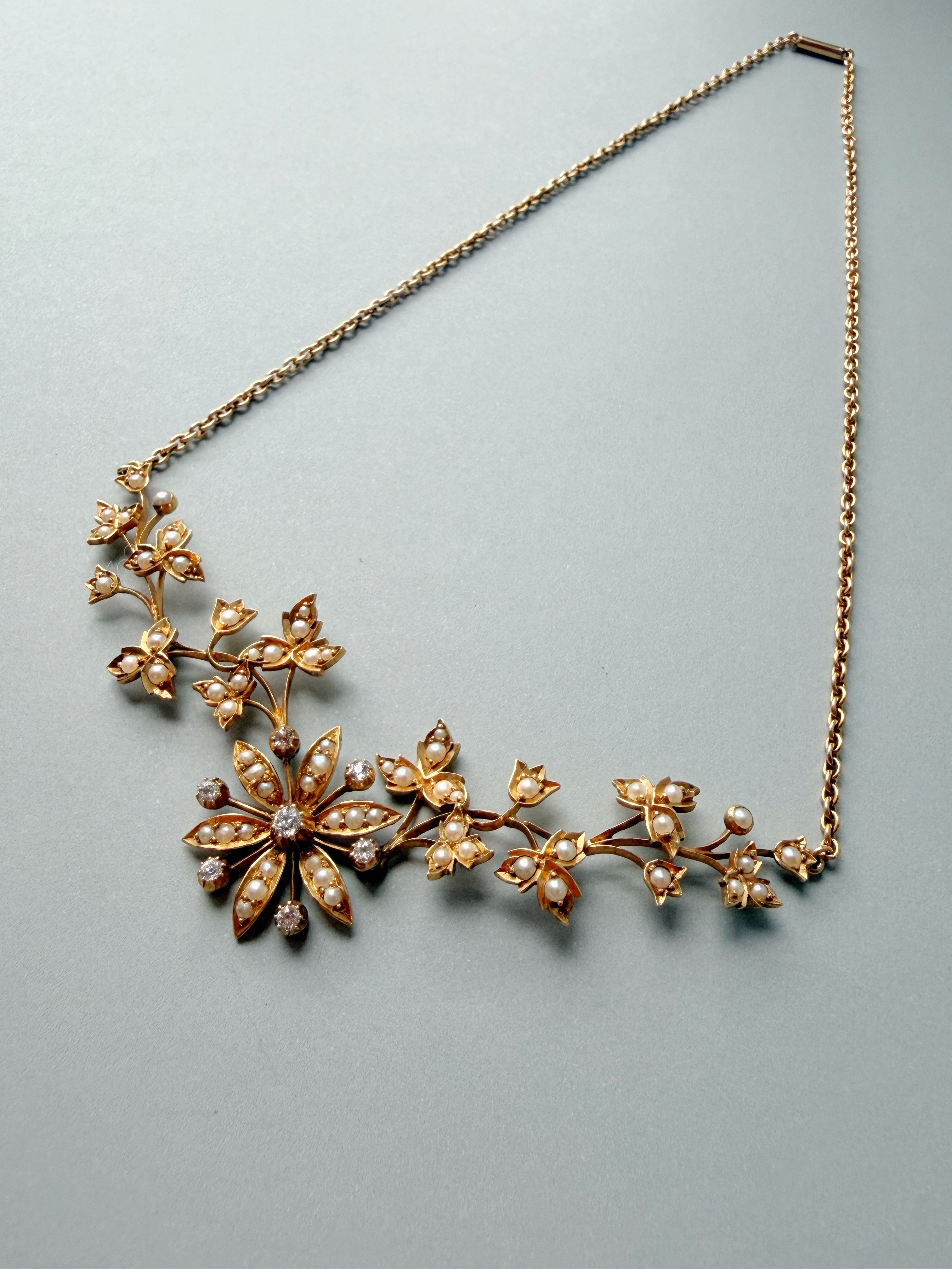 Victorian 14K Gold Diamonds Pearls flower necklace