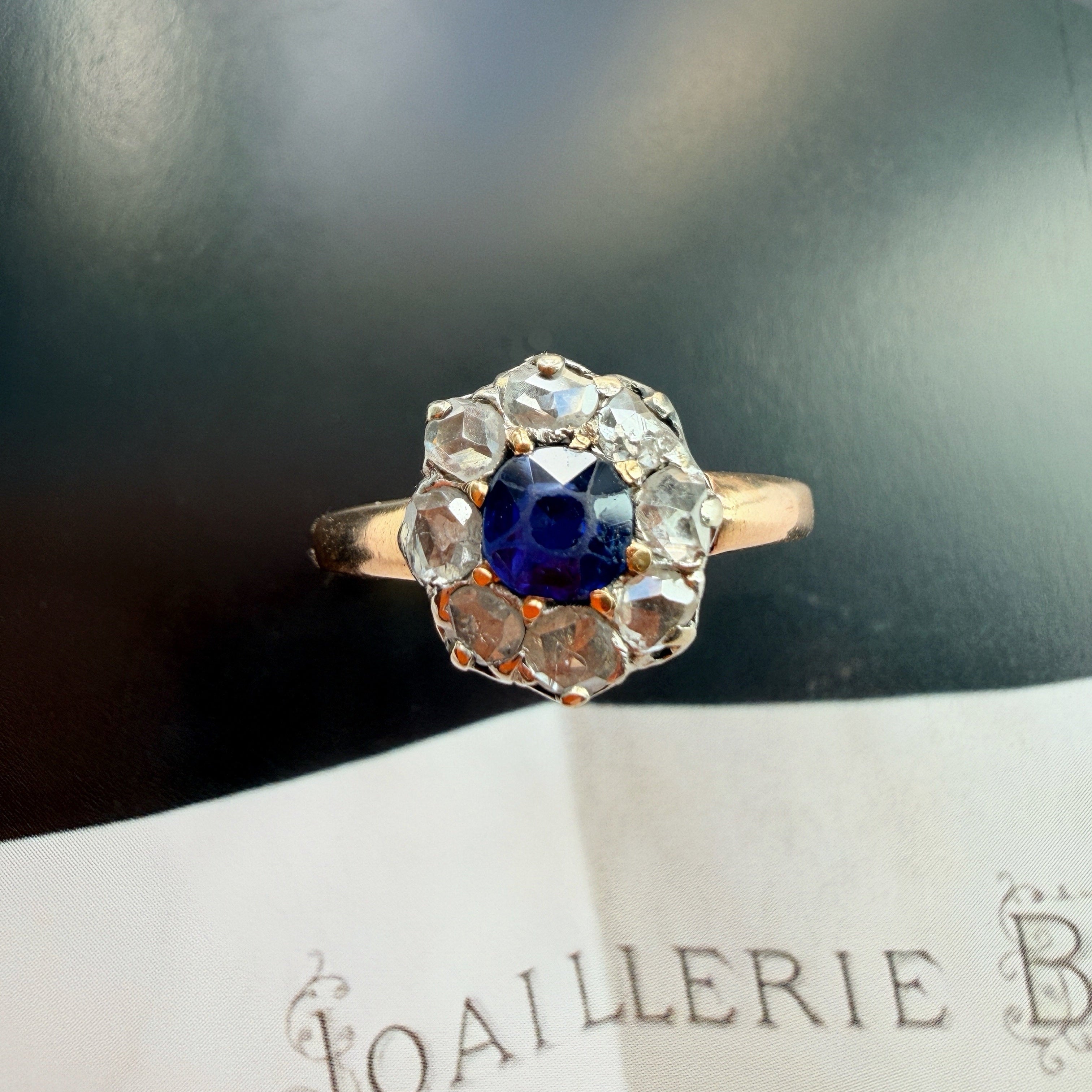 Antique 18K gold gold blue sapphire diamond ring