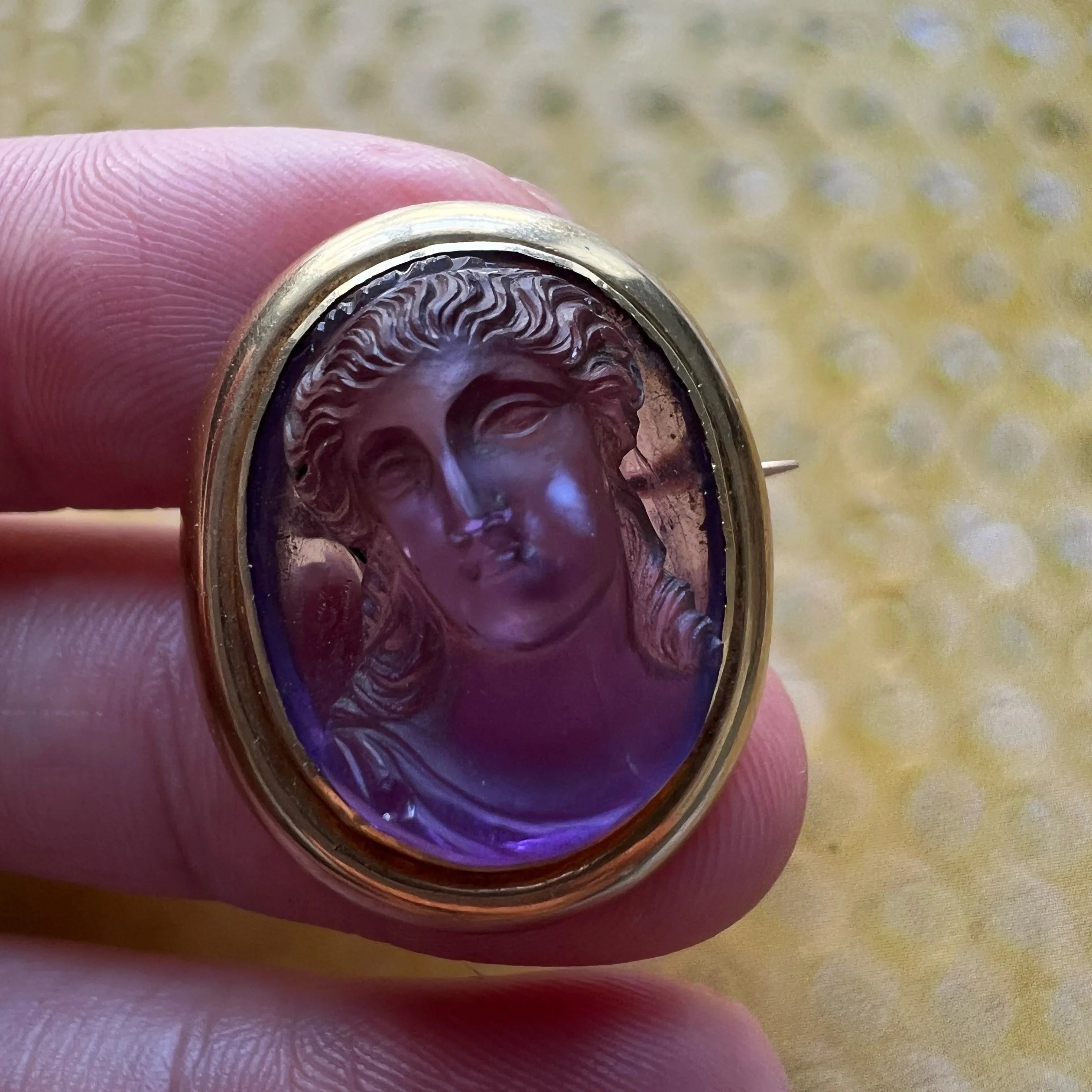 Rare Victorian era 18K gold Amethyst Cameo Brooch