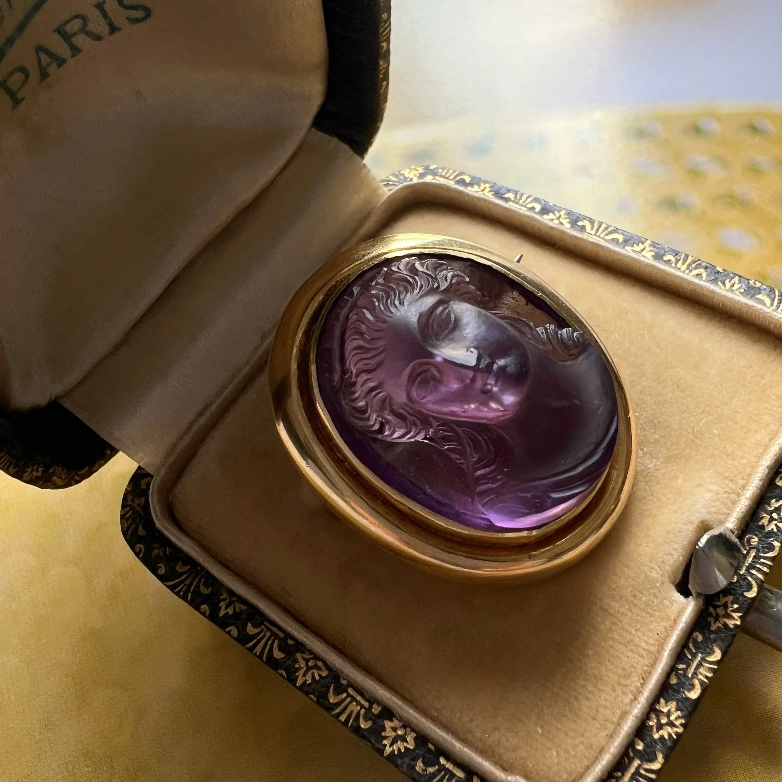 Rare Victorian era 18K gold Amethyst Cameo Brooch