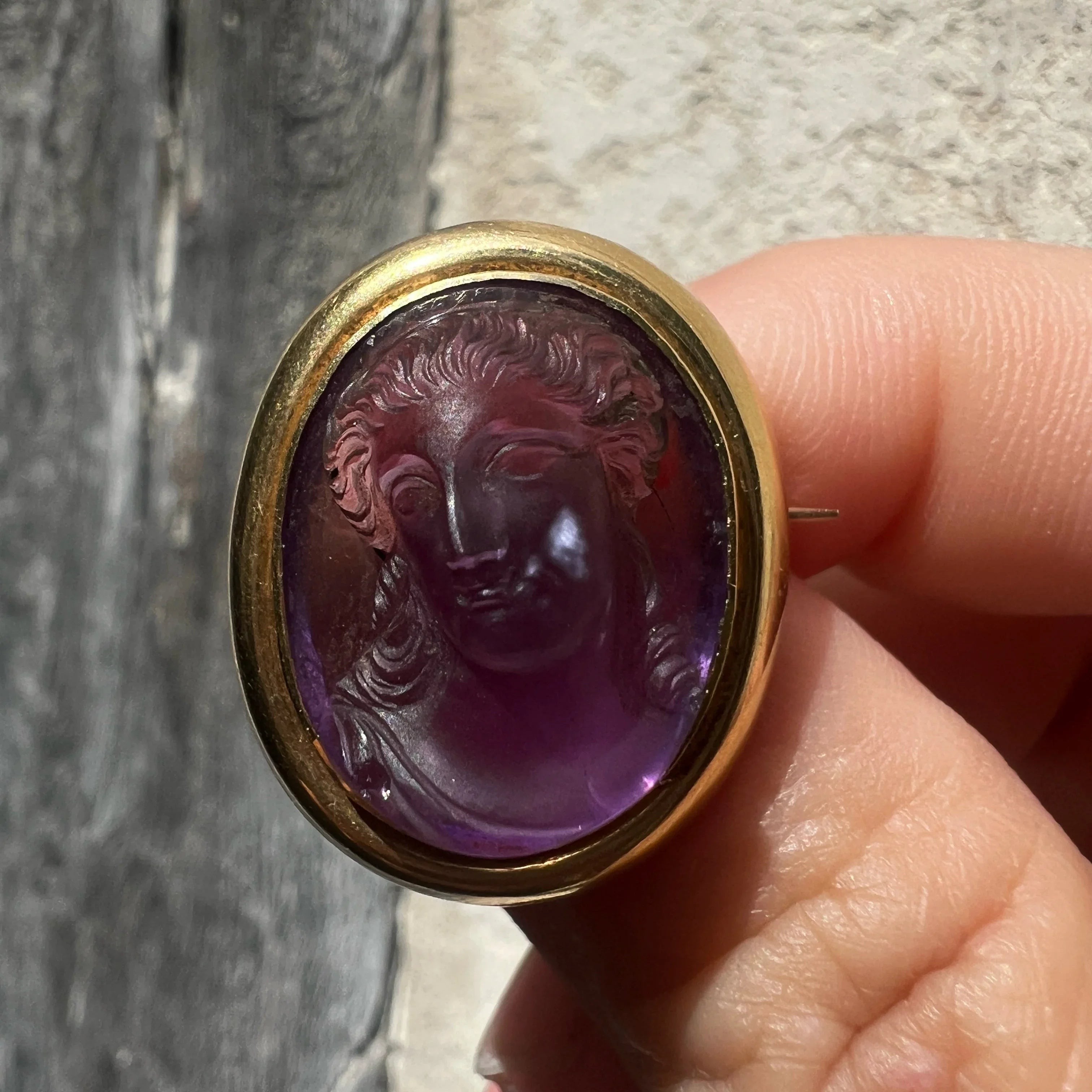 Rare Victorian era 18K gold Amethyst Cameo Brooch